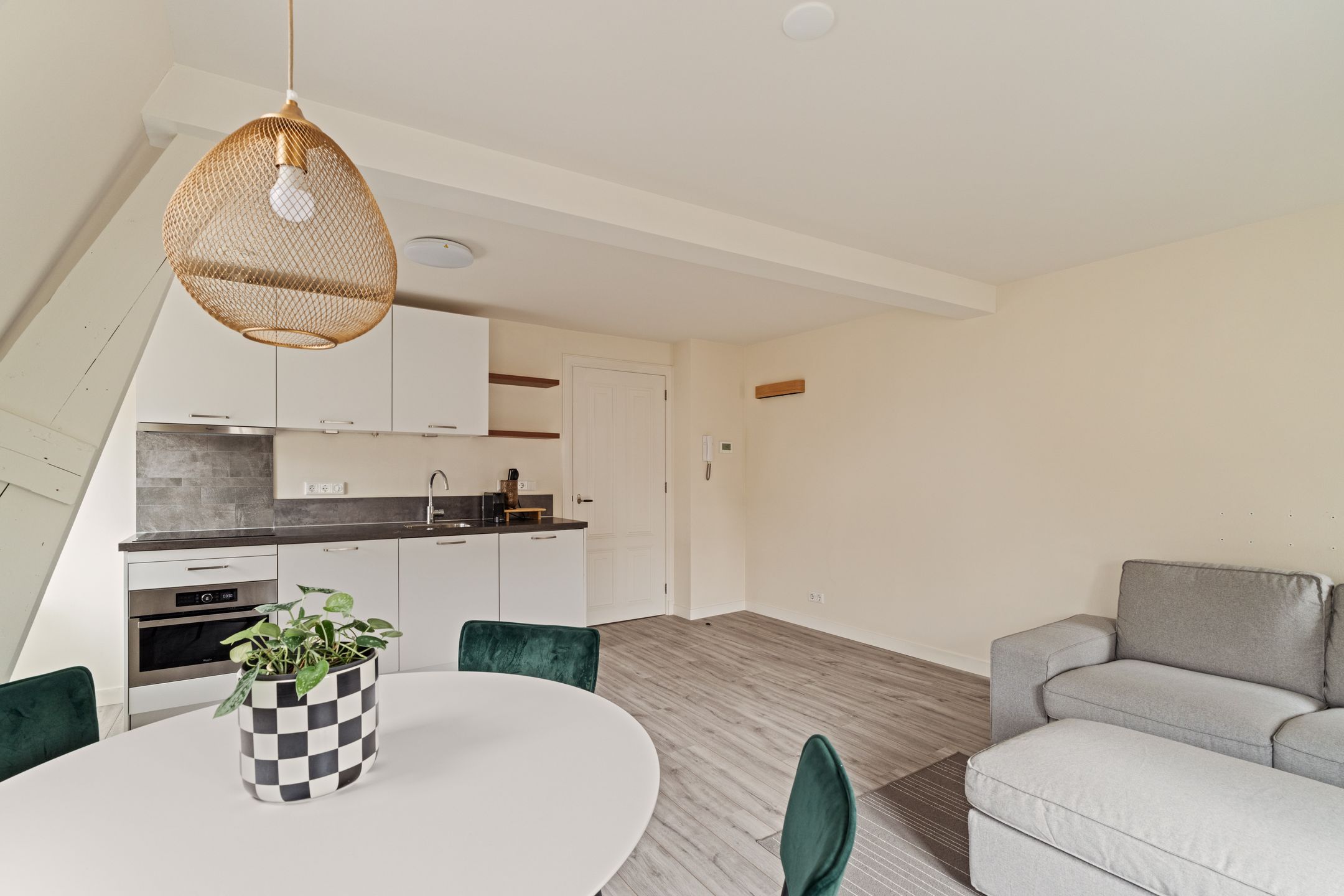 Foto 9 van Voorstraat 54-D