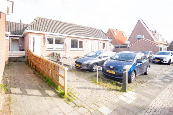 Photo 3 of Zuster Bloemstraat 4