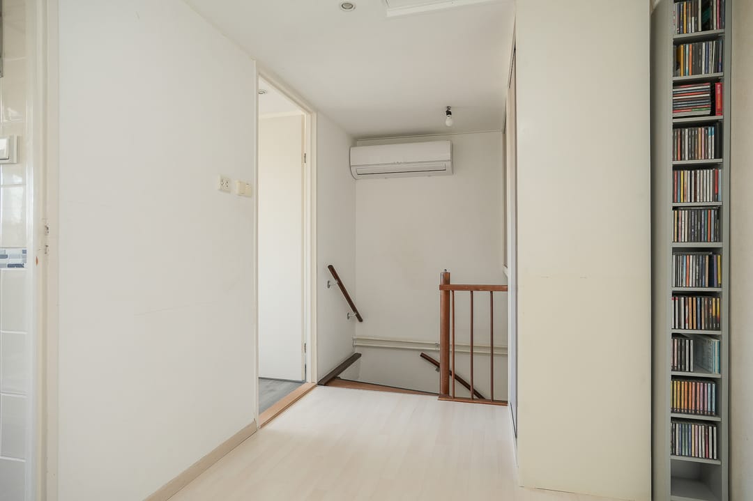 Photo 28 of Westlanderstraat 23