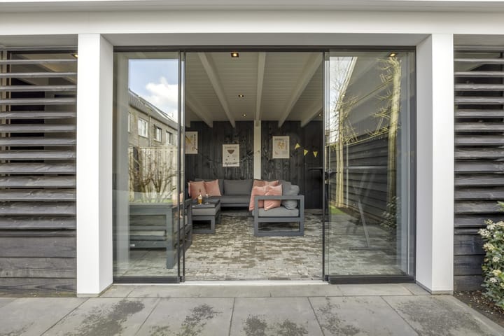 Photo 2 of Oosterkamp 13