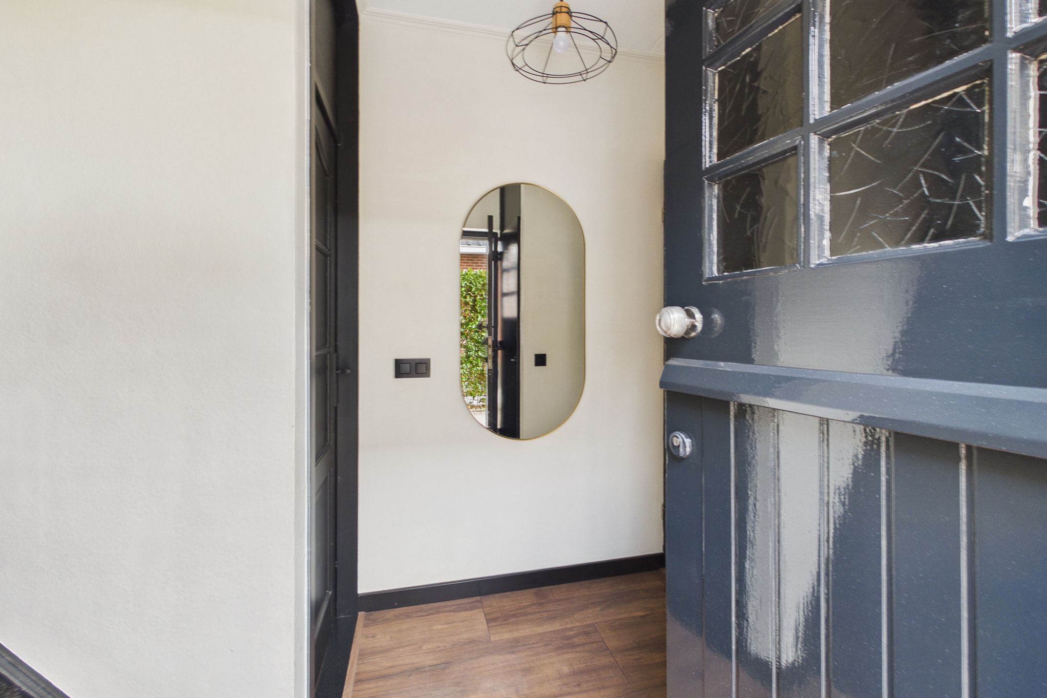 Photo 6 of Romerswaalestraat 4-A