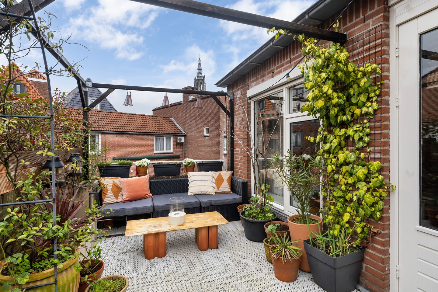 Foto 19 van Haagplein 24