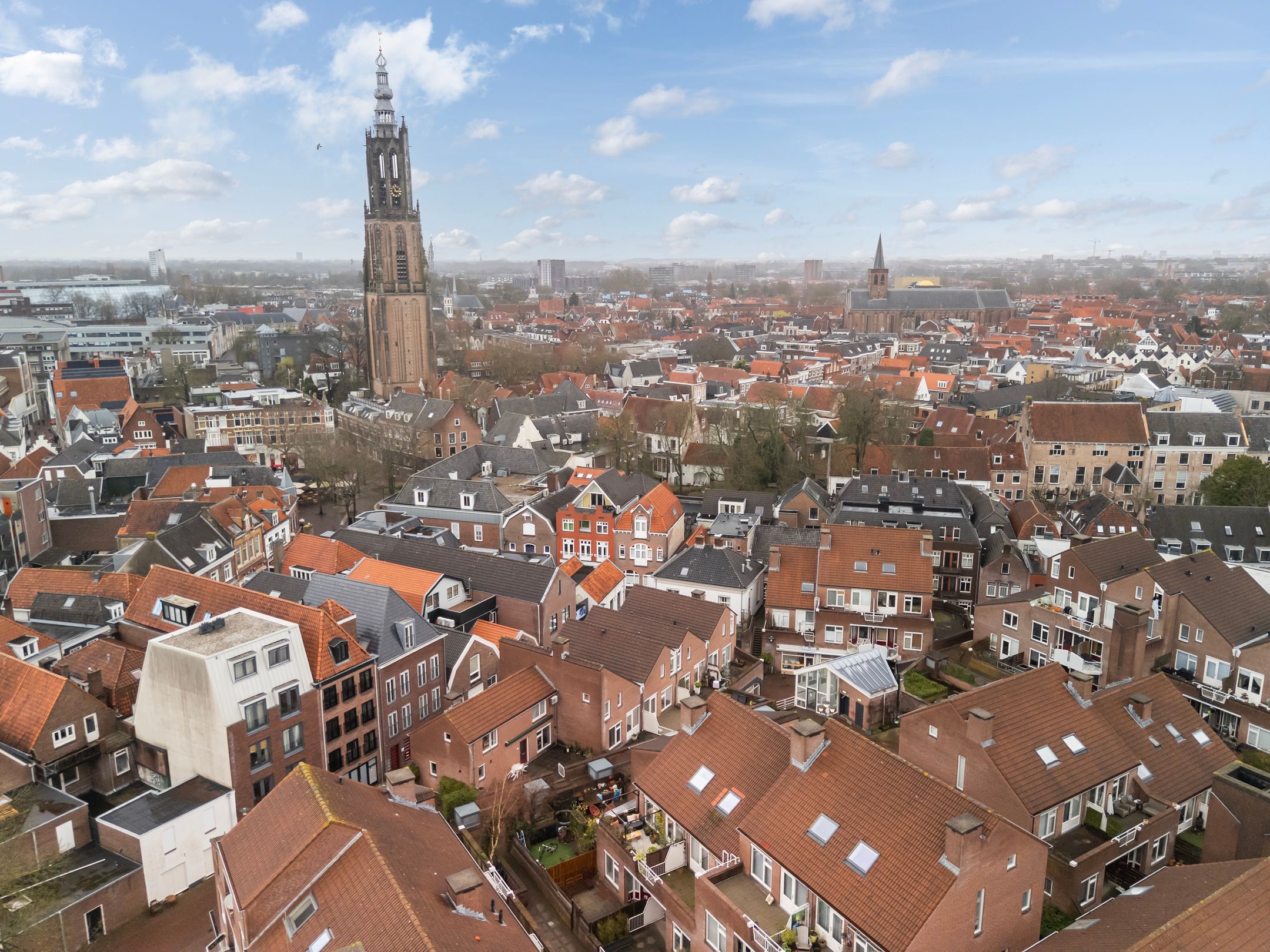 Foto 36 van Haagplein 24