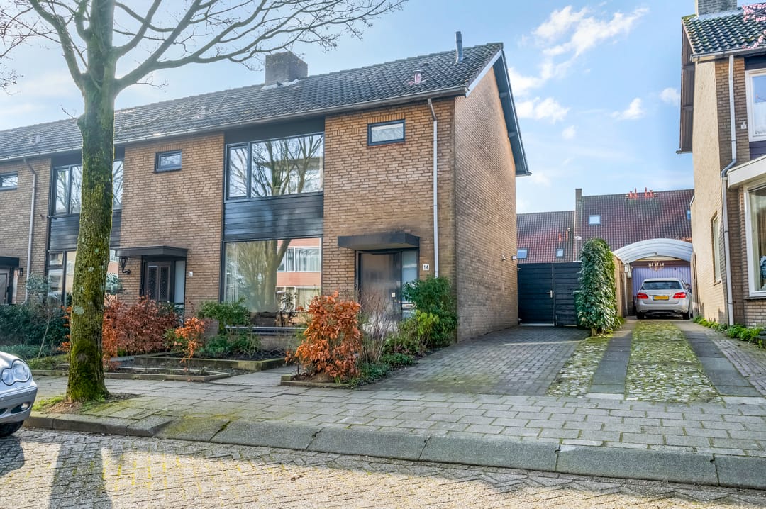 Foto 1 van Papaverstraat 14