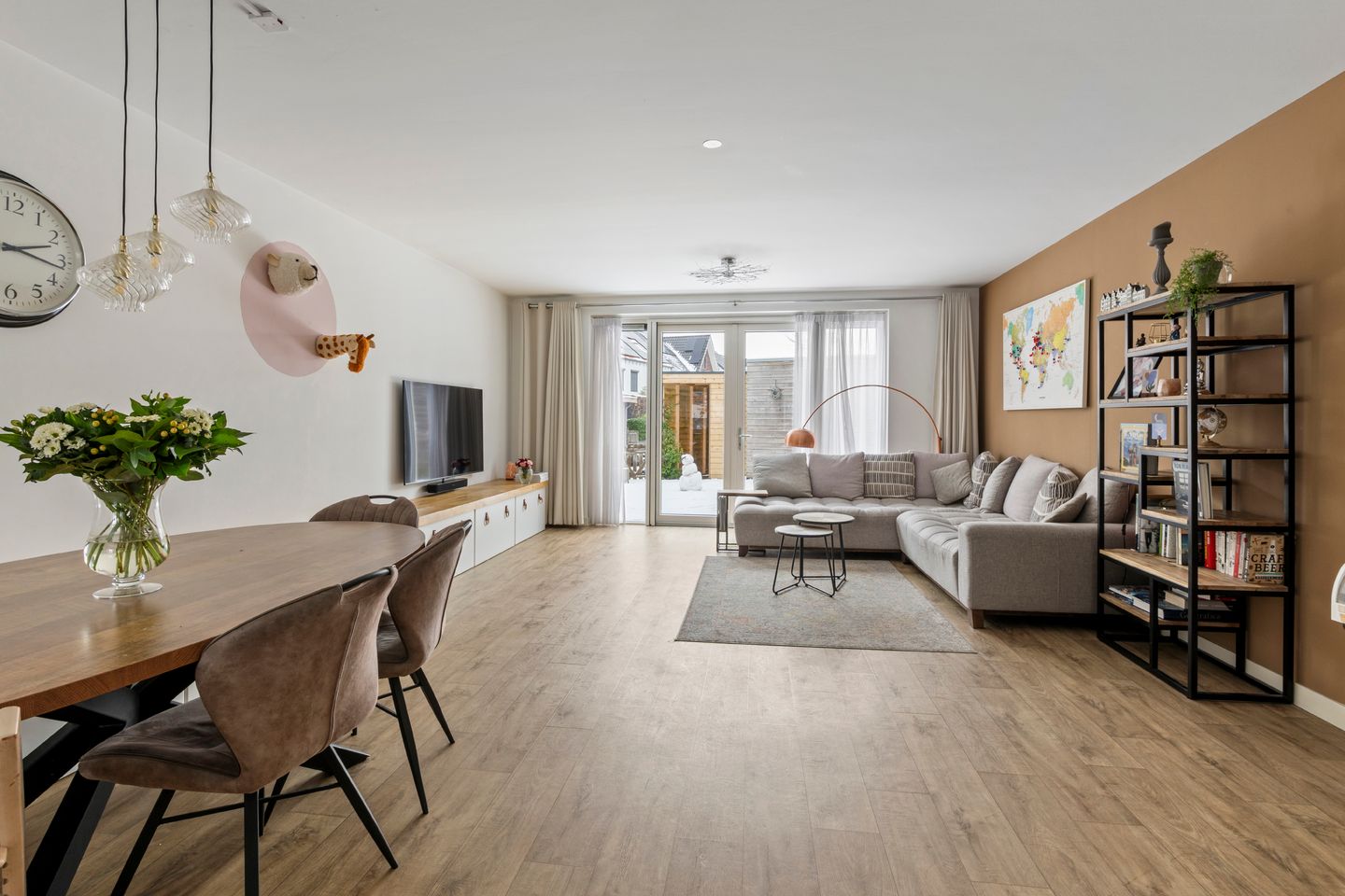 Photo 5 of Westeinde 25