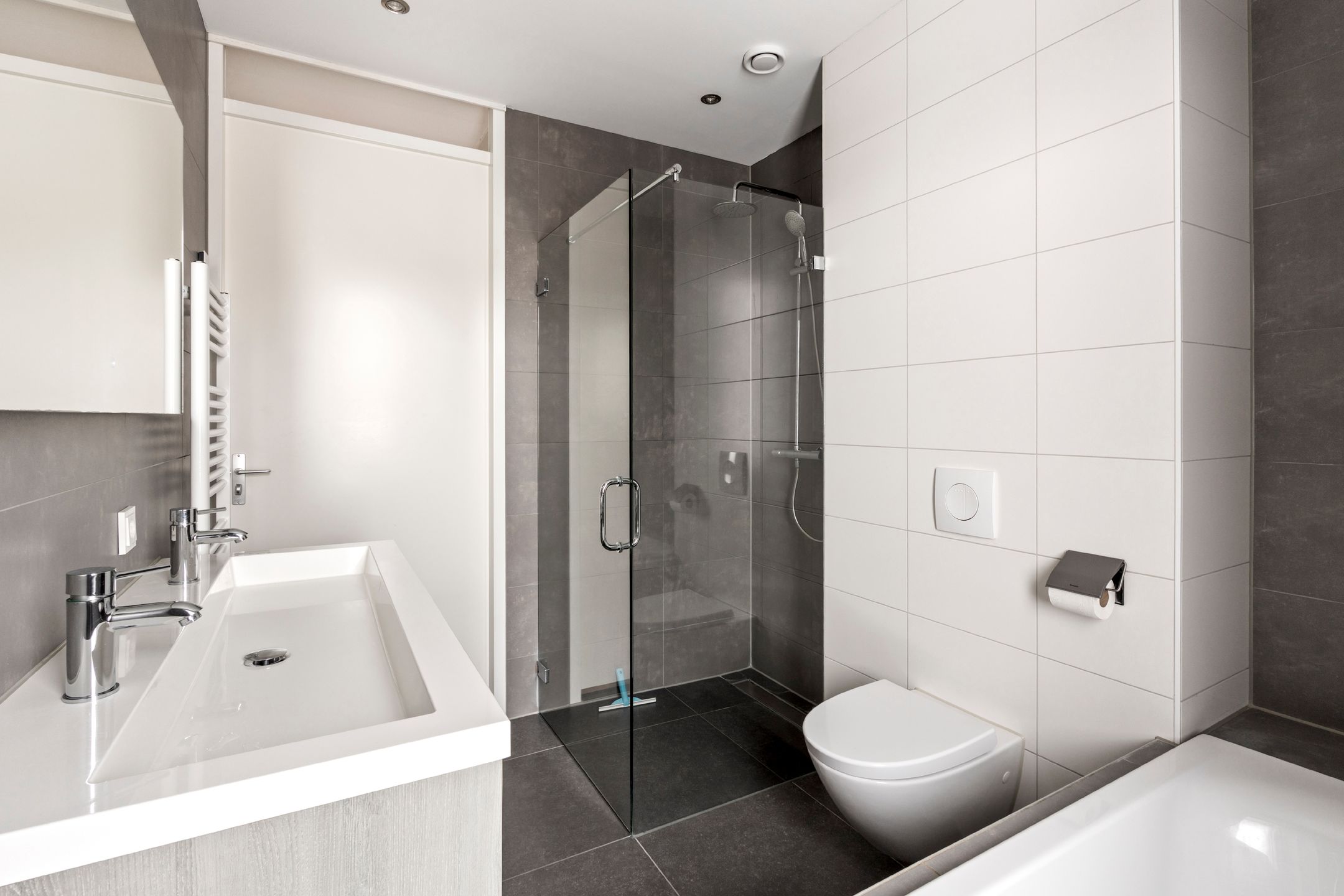 Photo 18 of Westeinde 25