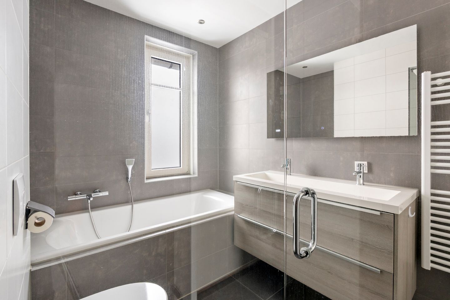 Photo 19 of Westeinde 25