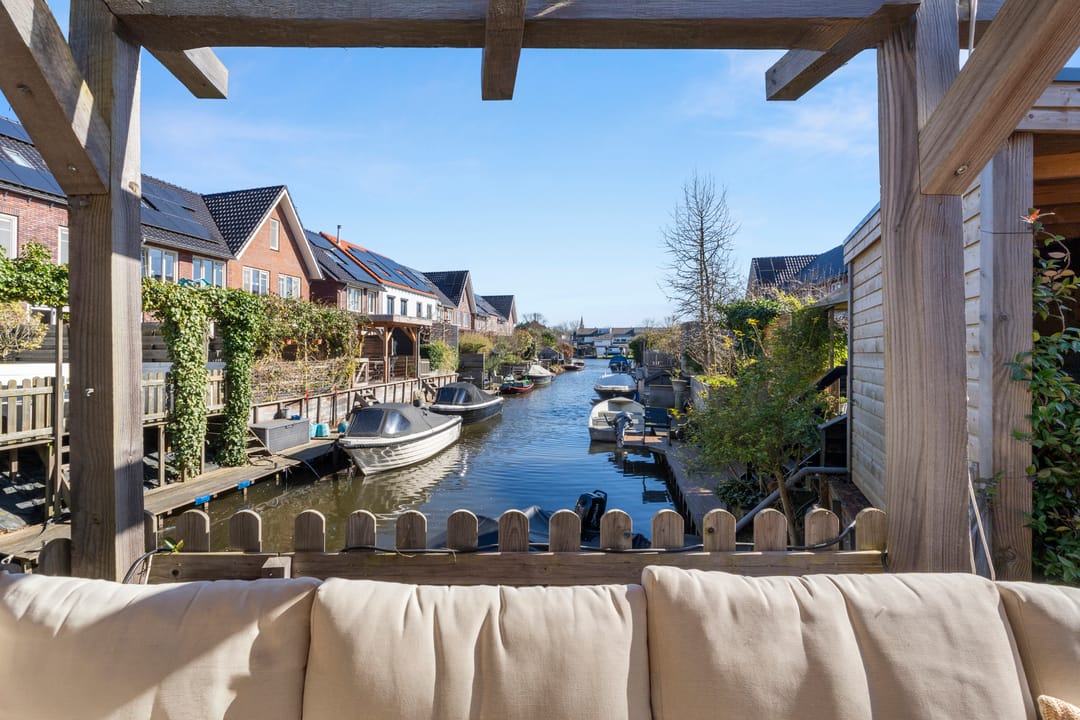 Photo 2 of Westeinde 25