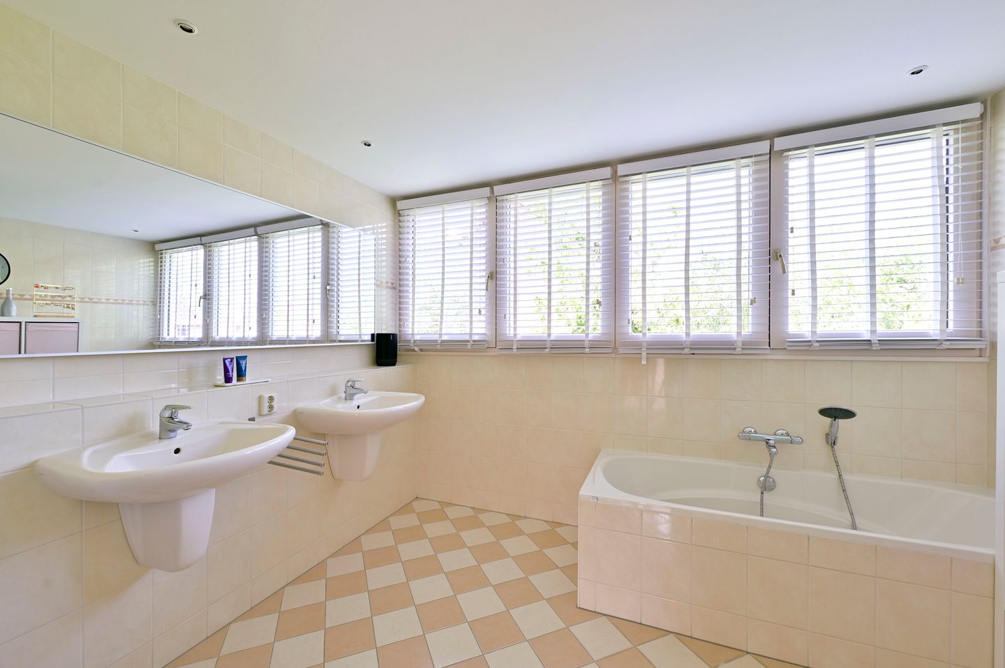 Foto 19 van Herenweg 57