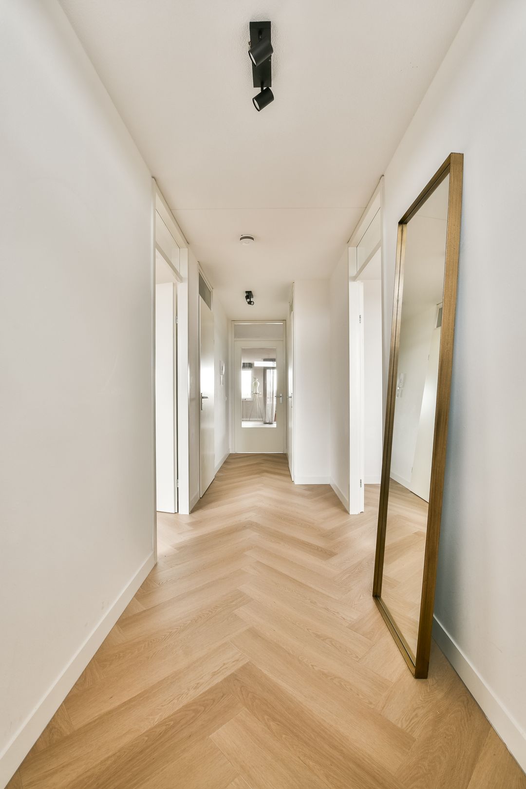 Photo 41 of Burgemeester van Stamplein 42