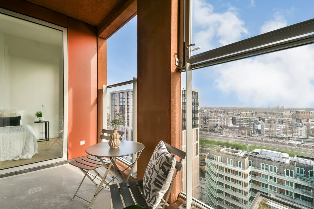 Foto 2 van Oostenburgermiddenstraat 585