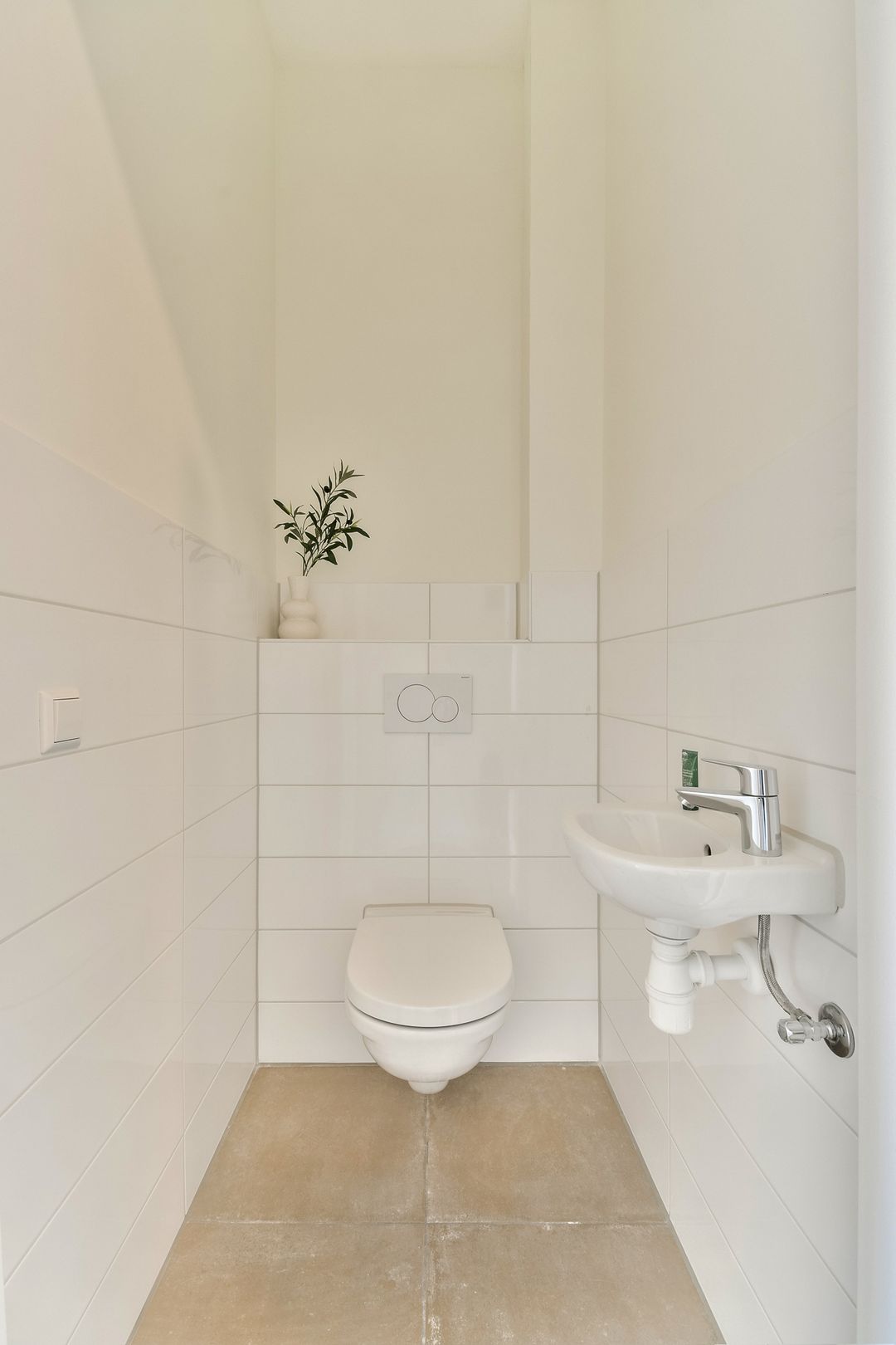 Foto 16 van Oostenburgermiddenstraat 585