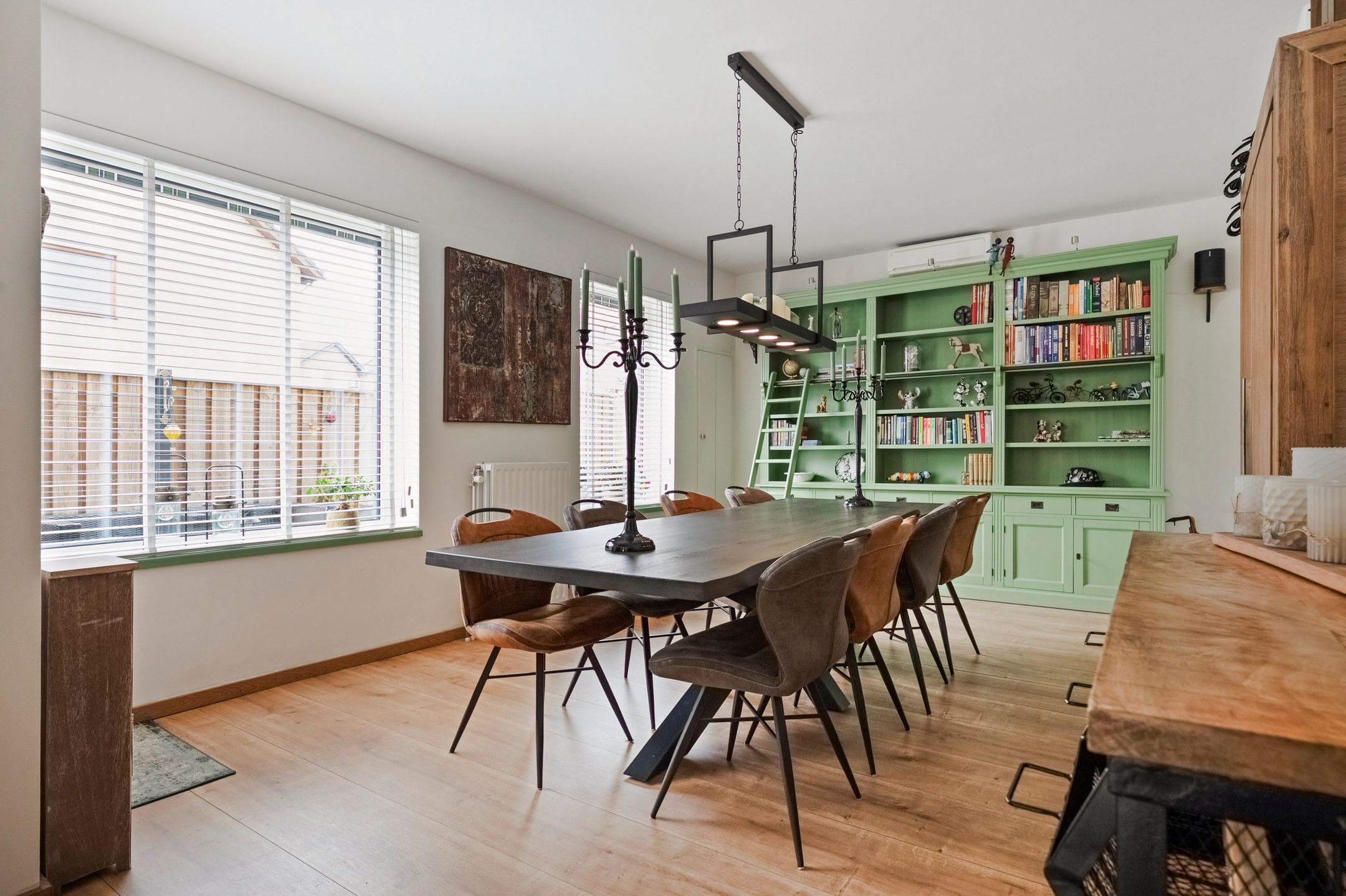 Foto 9 van Van Lennepstraat 29