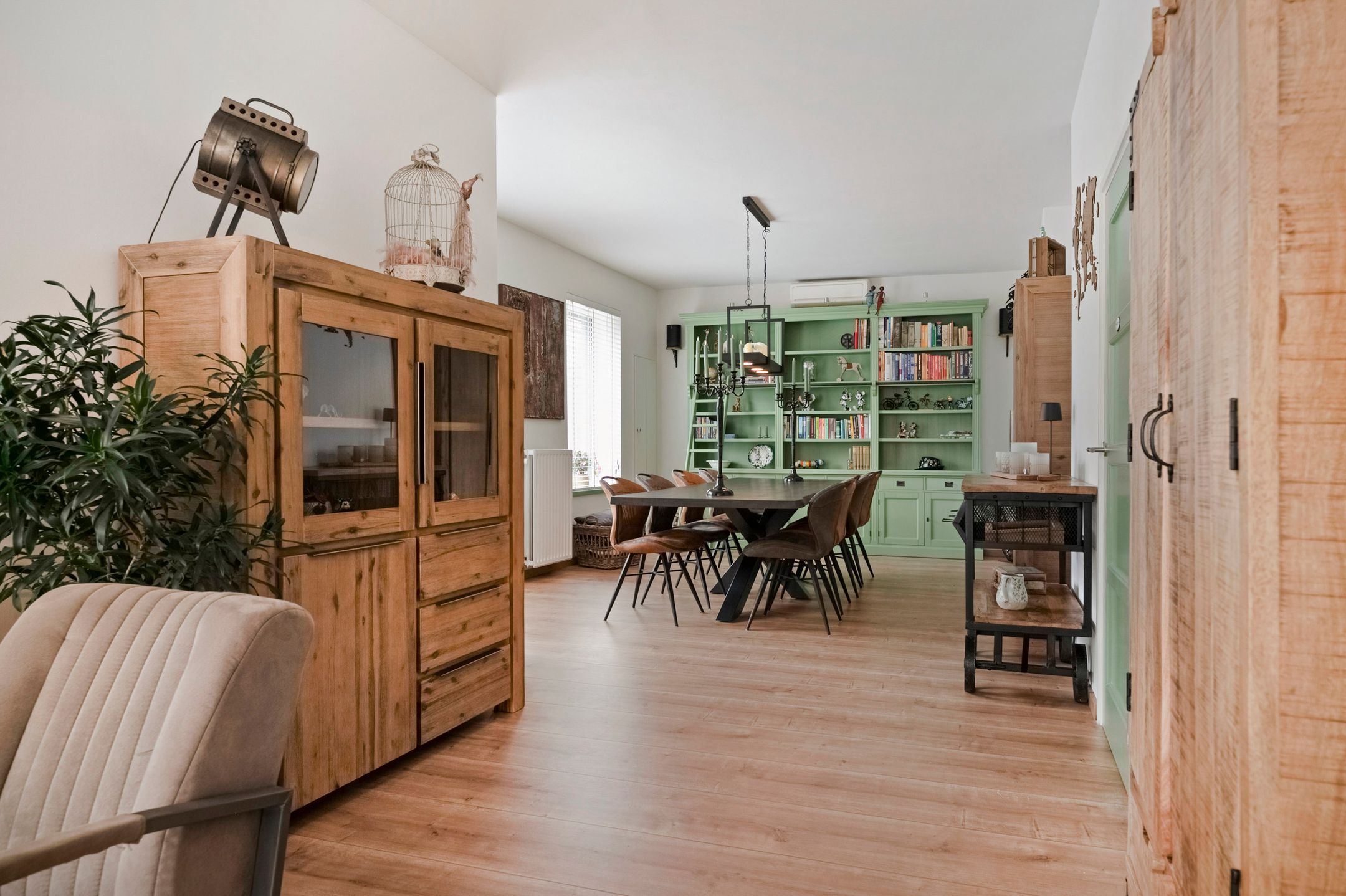 Foto 15 van Van Lennepstraat 29