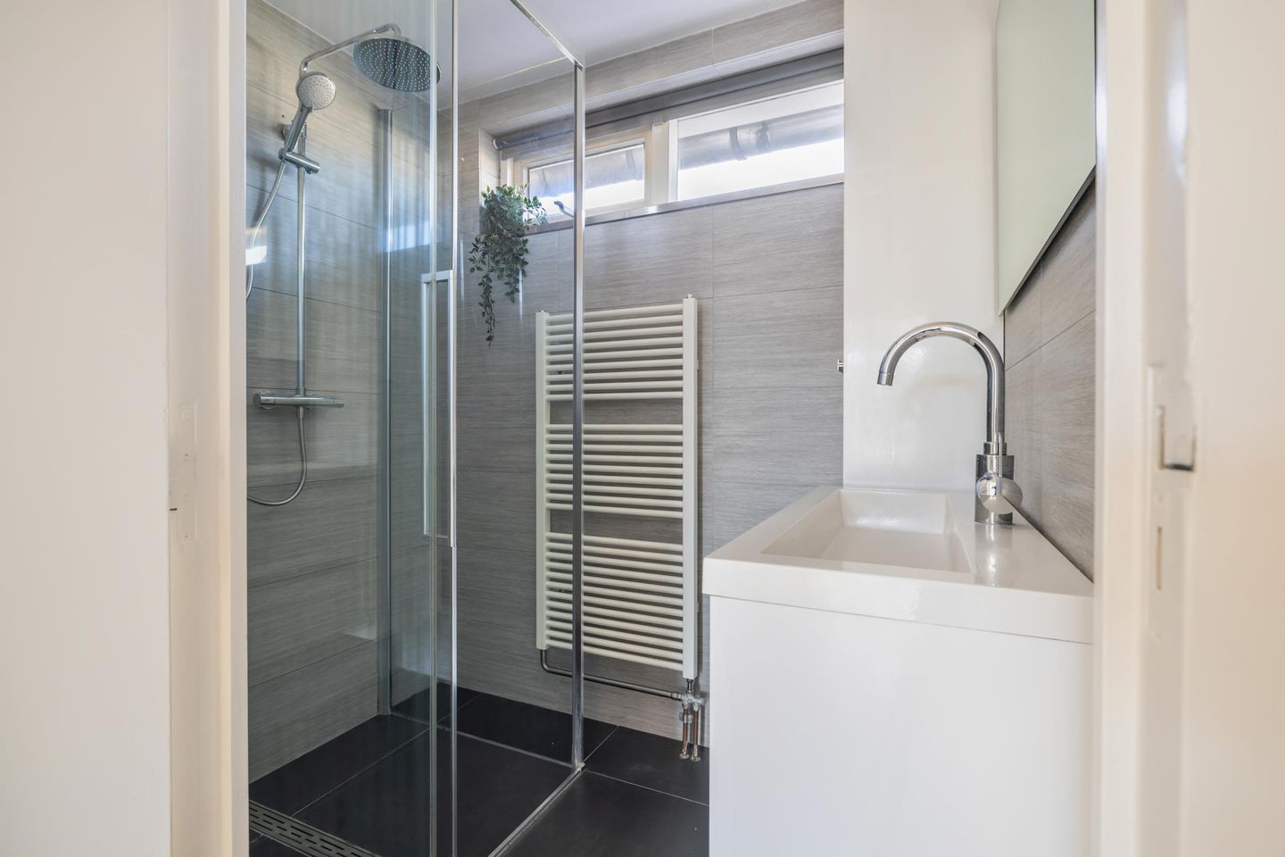 Foto 5 van Laanzichtweg 6