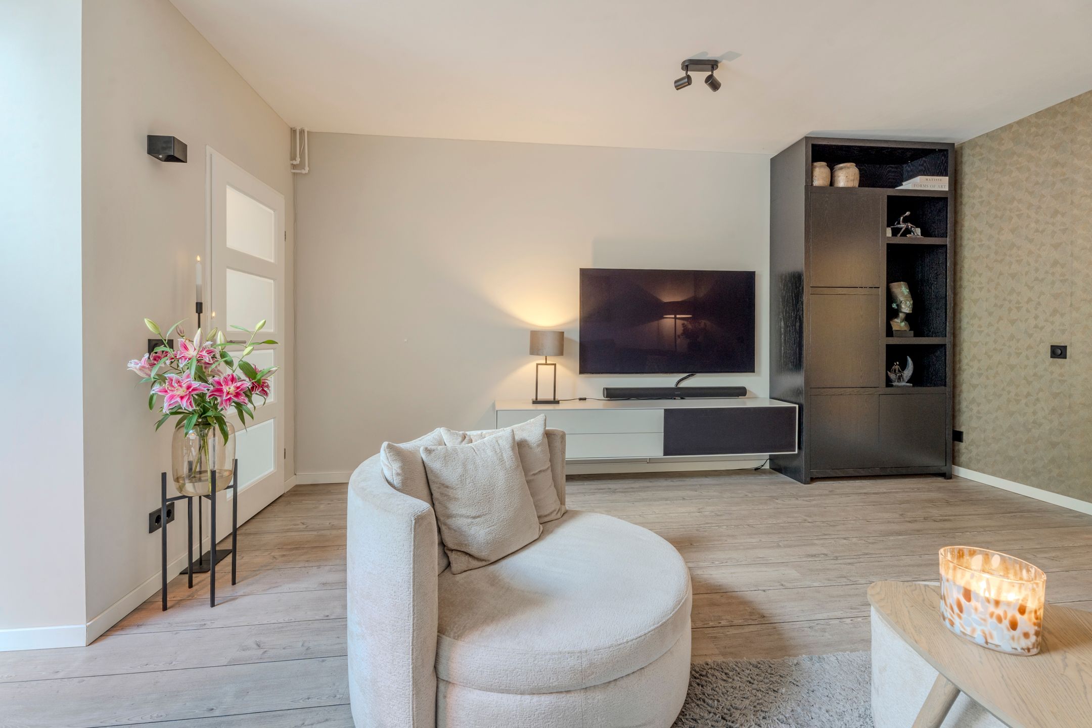 Foto 12 van Kruishout 32