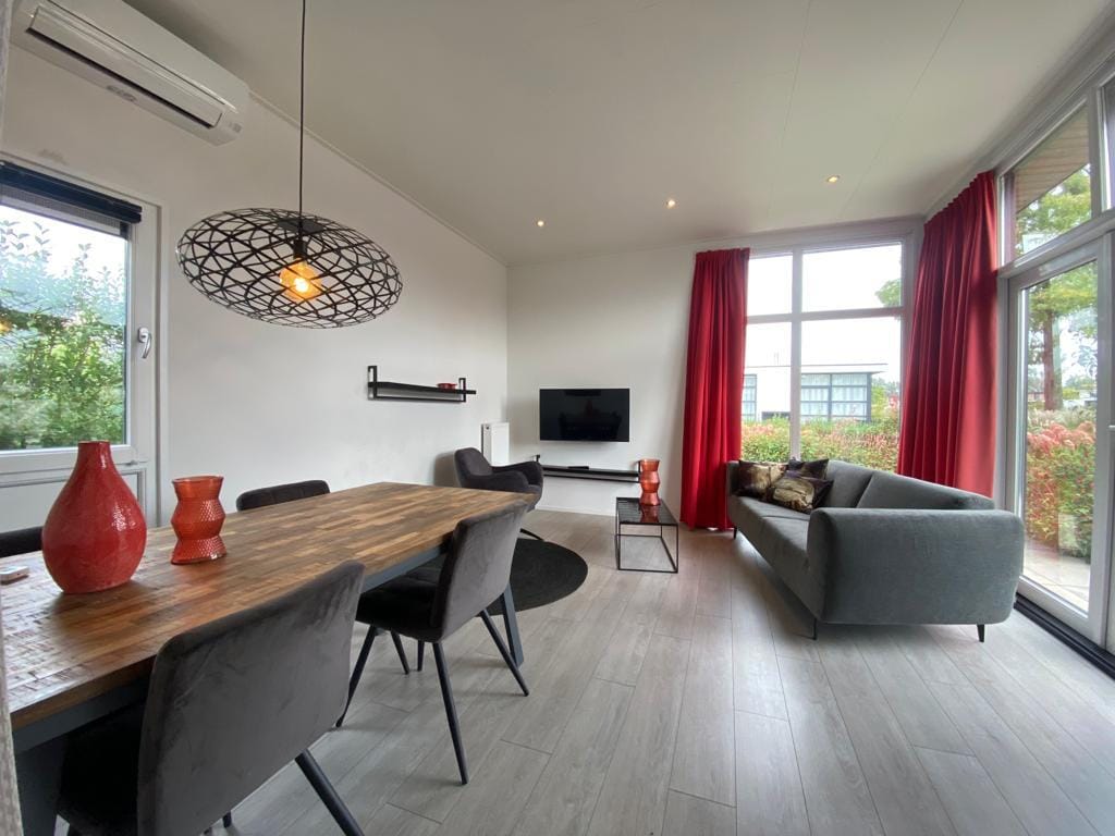 2-bedroom freehold villa in Olburgen — photo 3 of 5