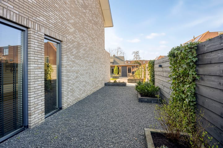 Photo 3 of Leeuwenhof 17