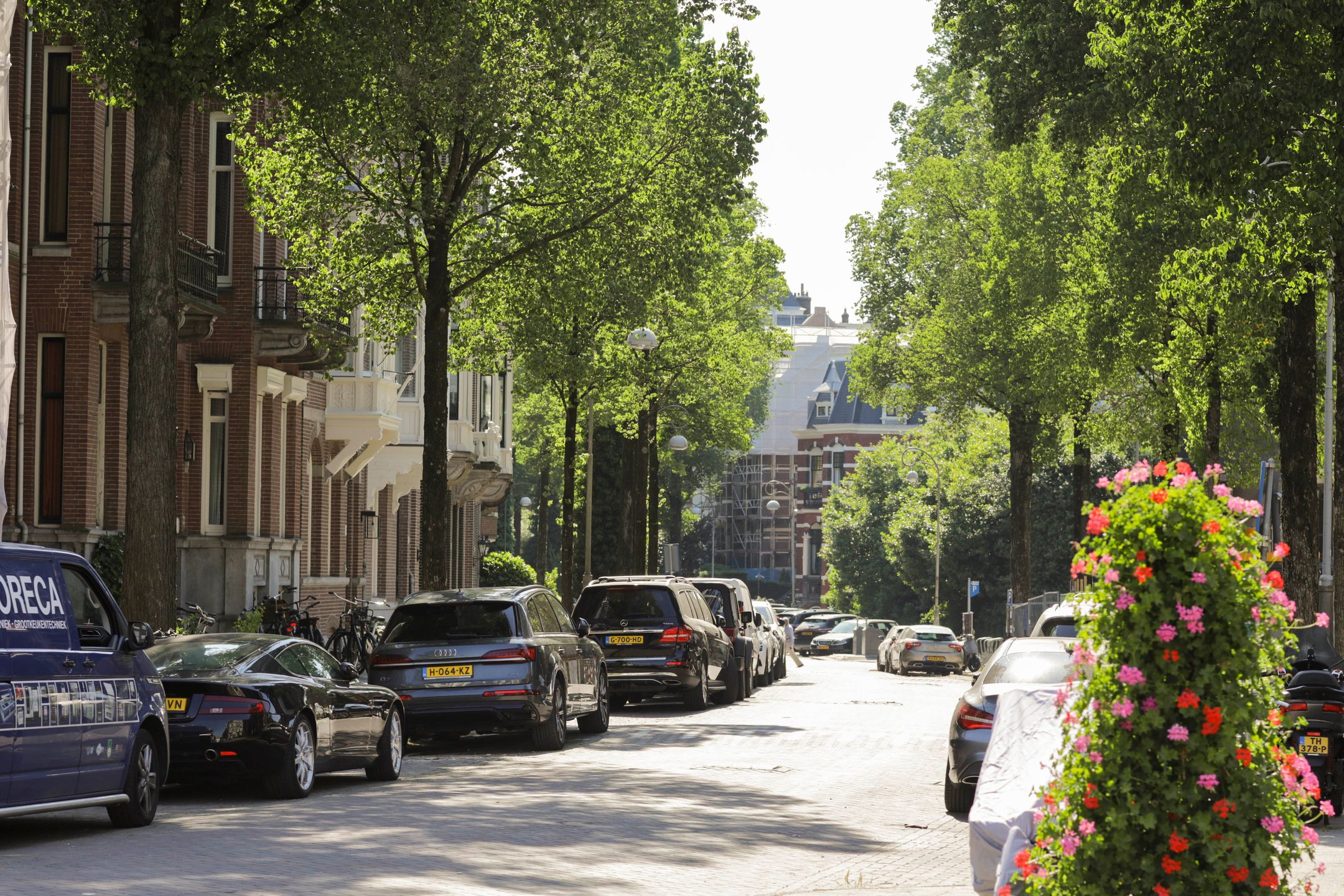 Photo 33 of Van Eeghenstraat 29-B3