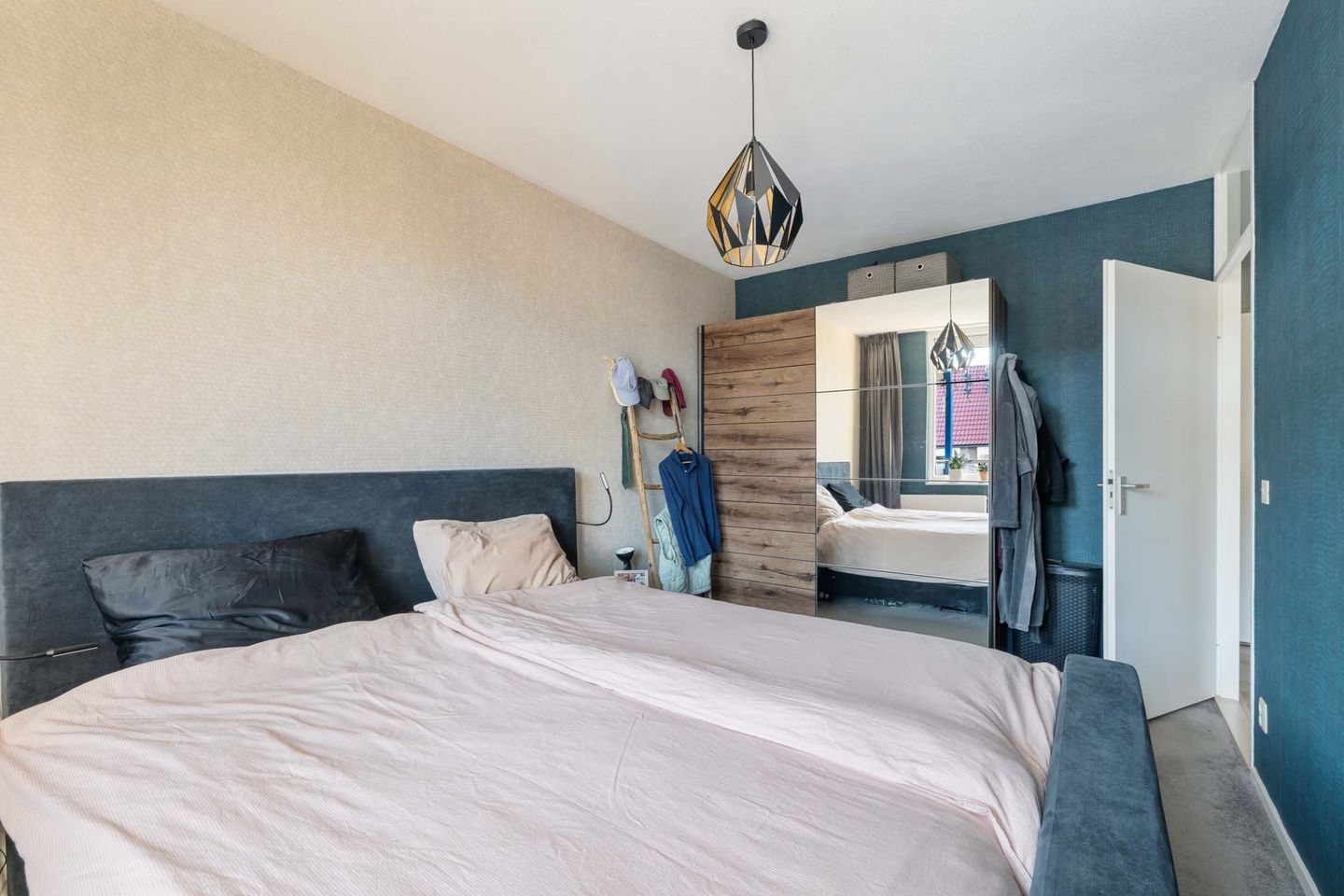 Photo 14 of Mari Andriessenrade 77