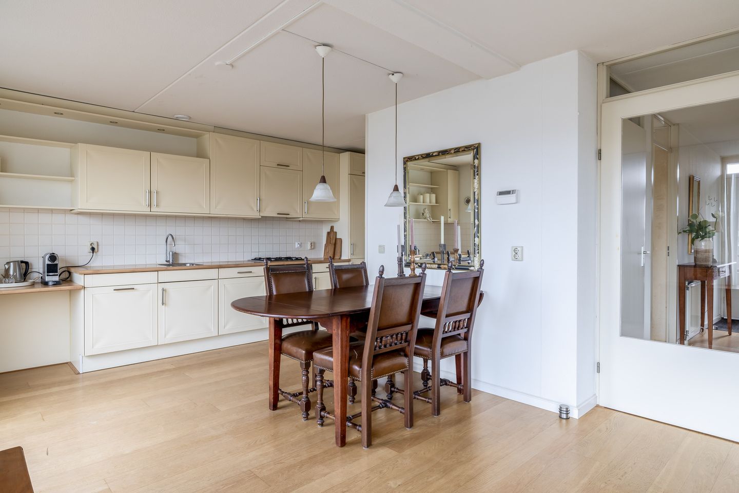 Foto 14 van Hellendaalweg 36