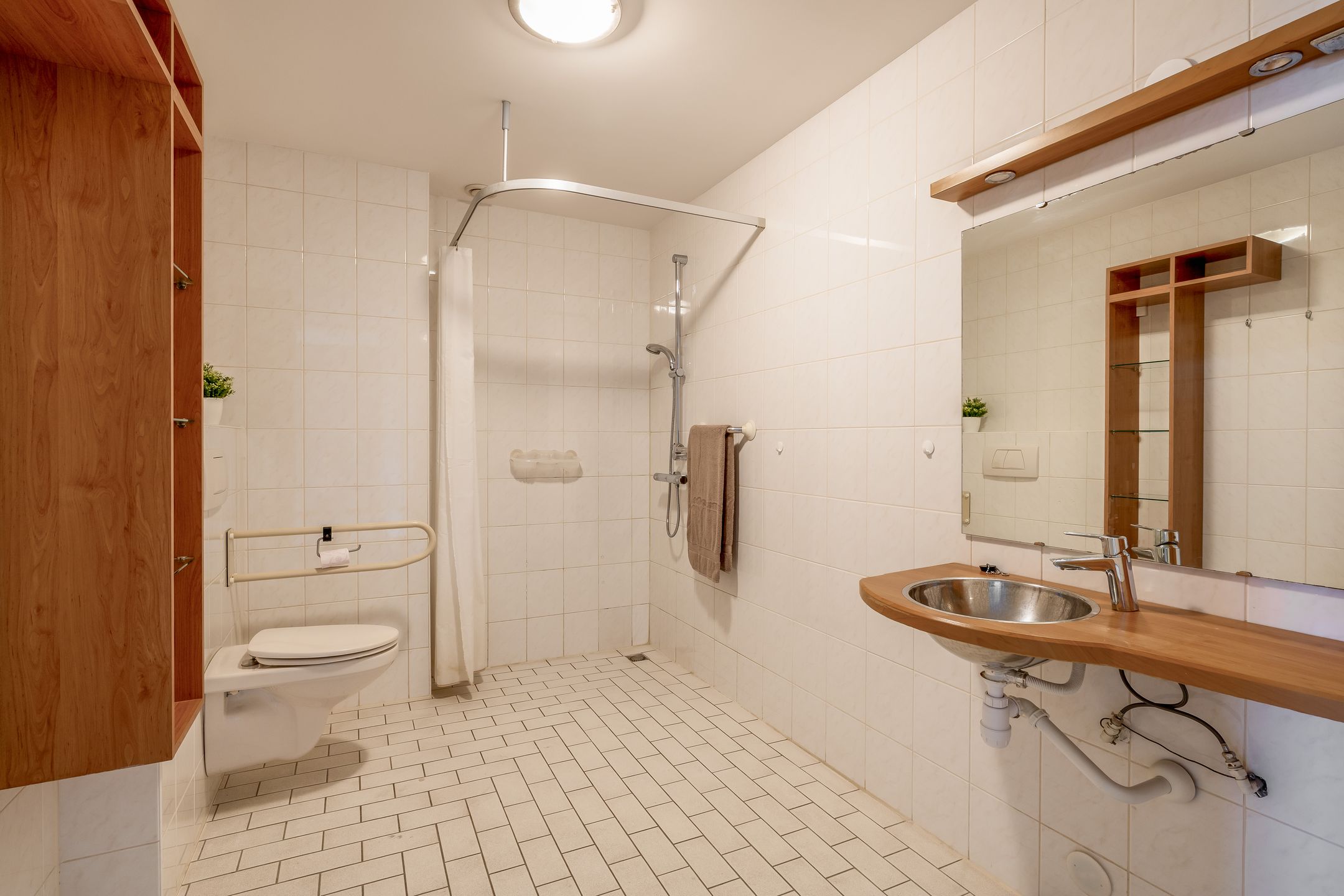 Foto 21 van Hellendaalweg 36