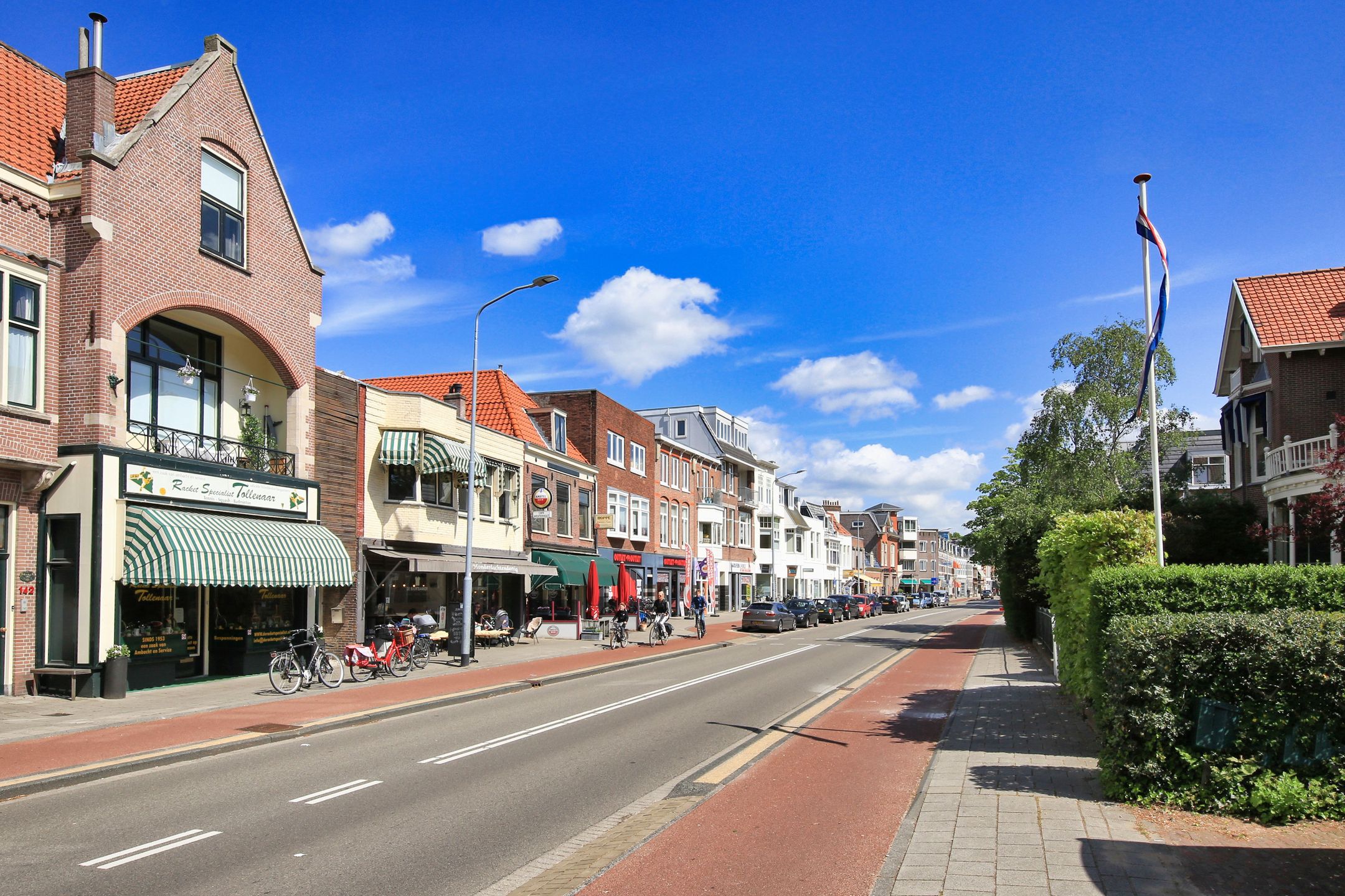 Charming upstairs apartment with 2 bedrooms and south-facing balcony in Haarlem — 30