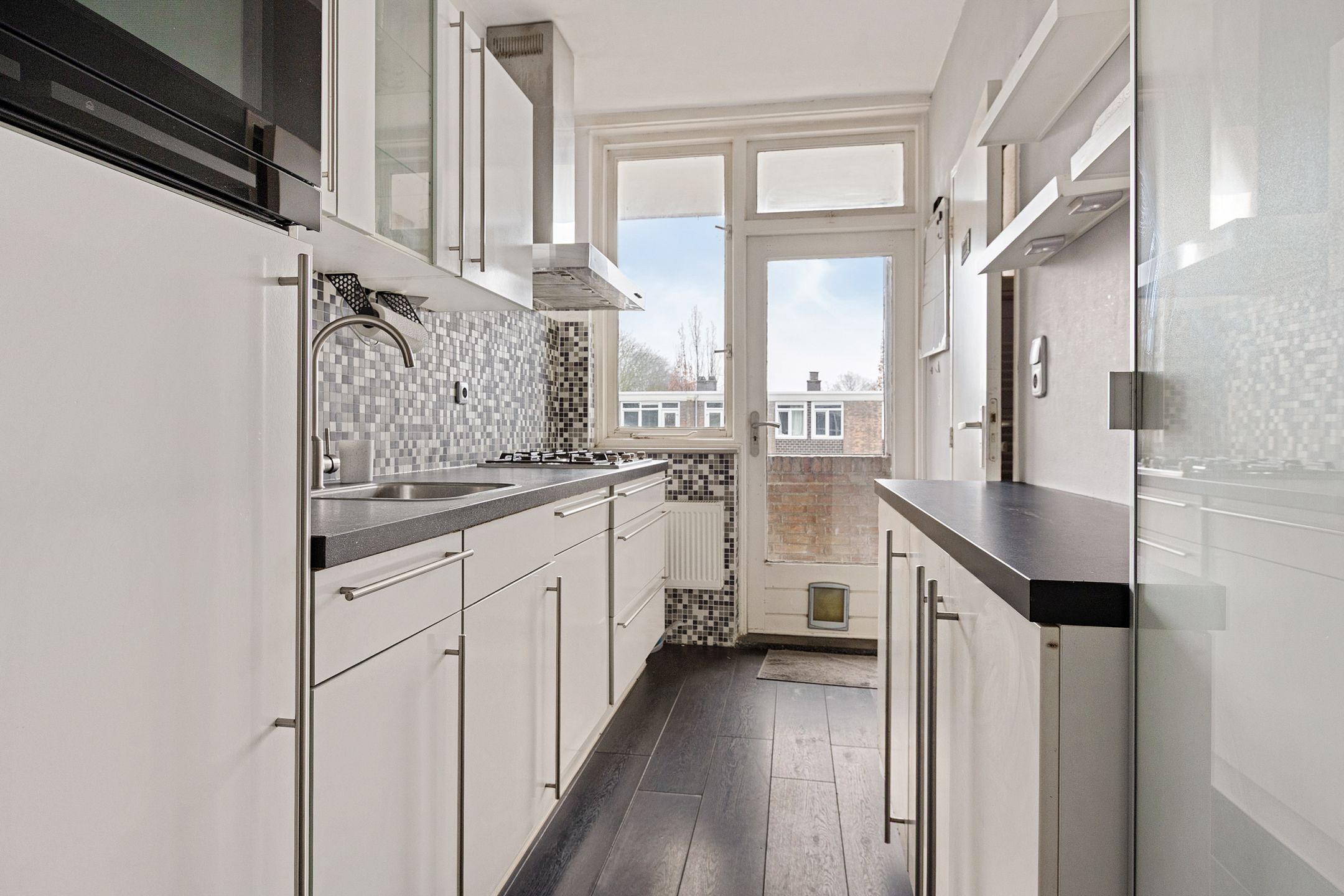 Foto 12 van Outshoornstraat 47