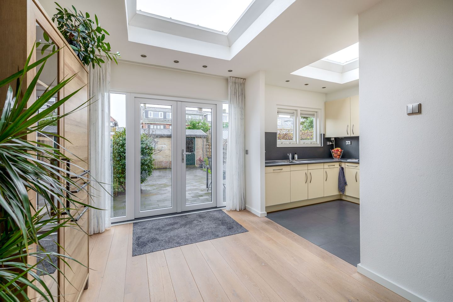 Photo 10 of Barentszstraat 80