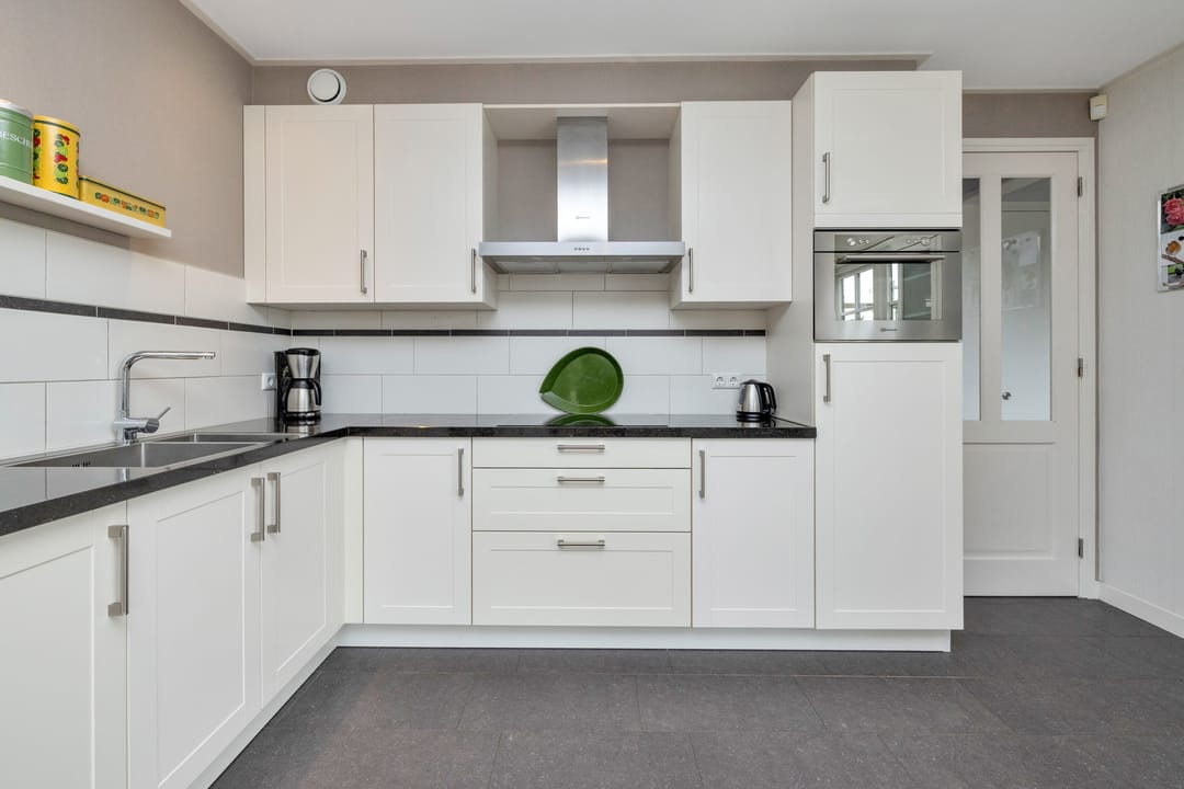 Photo 22 of Thorbeckestraat 24