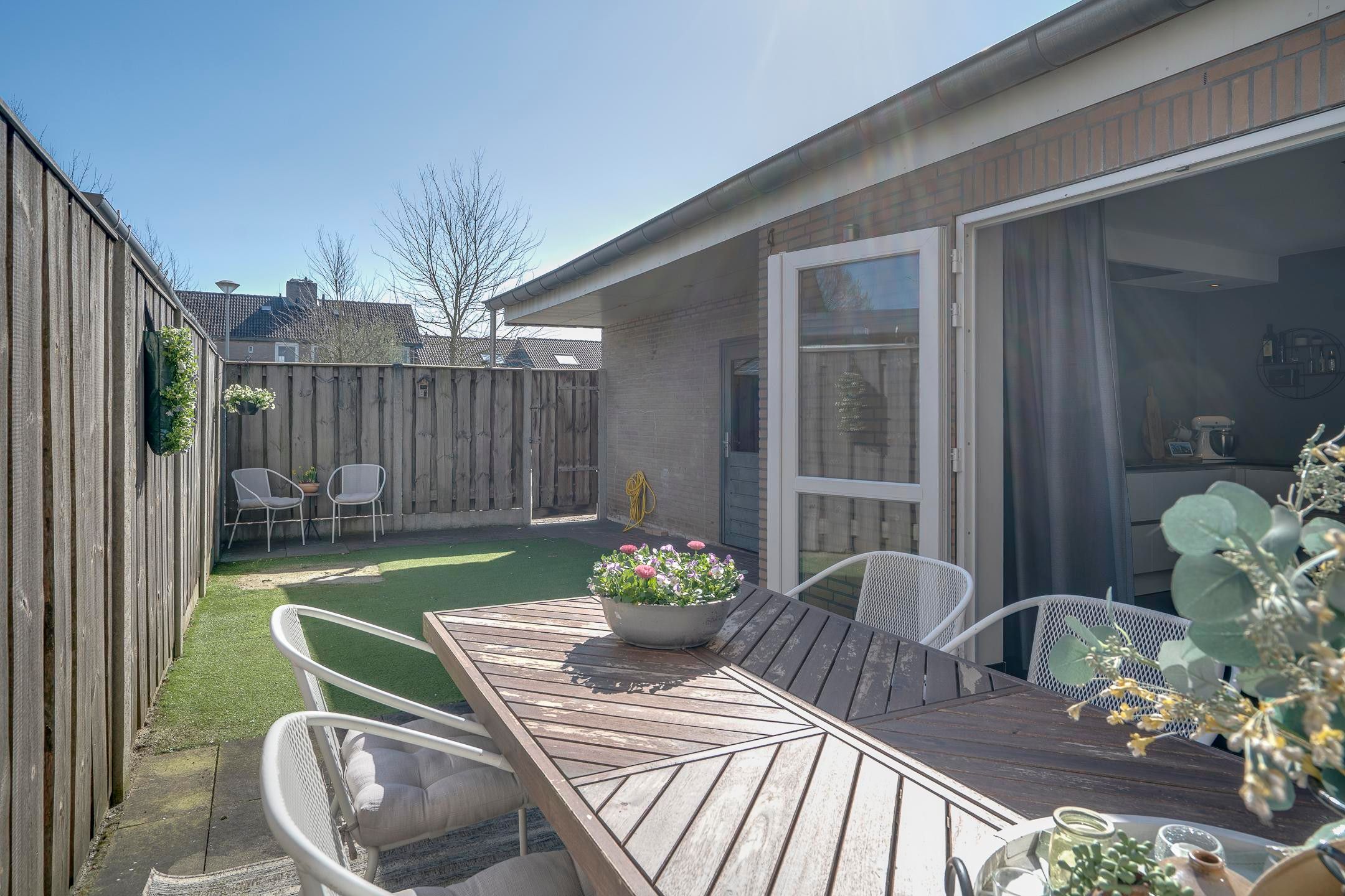 Foto 6 van van Hatzfeldtstraat 9