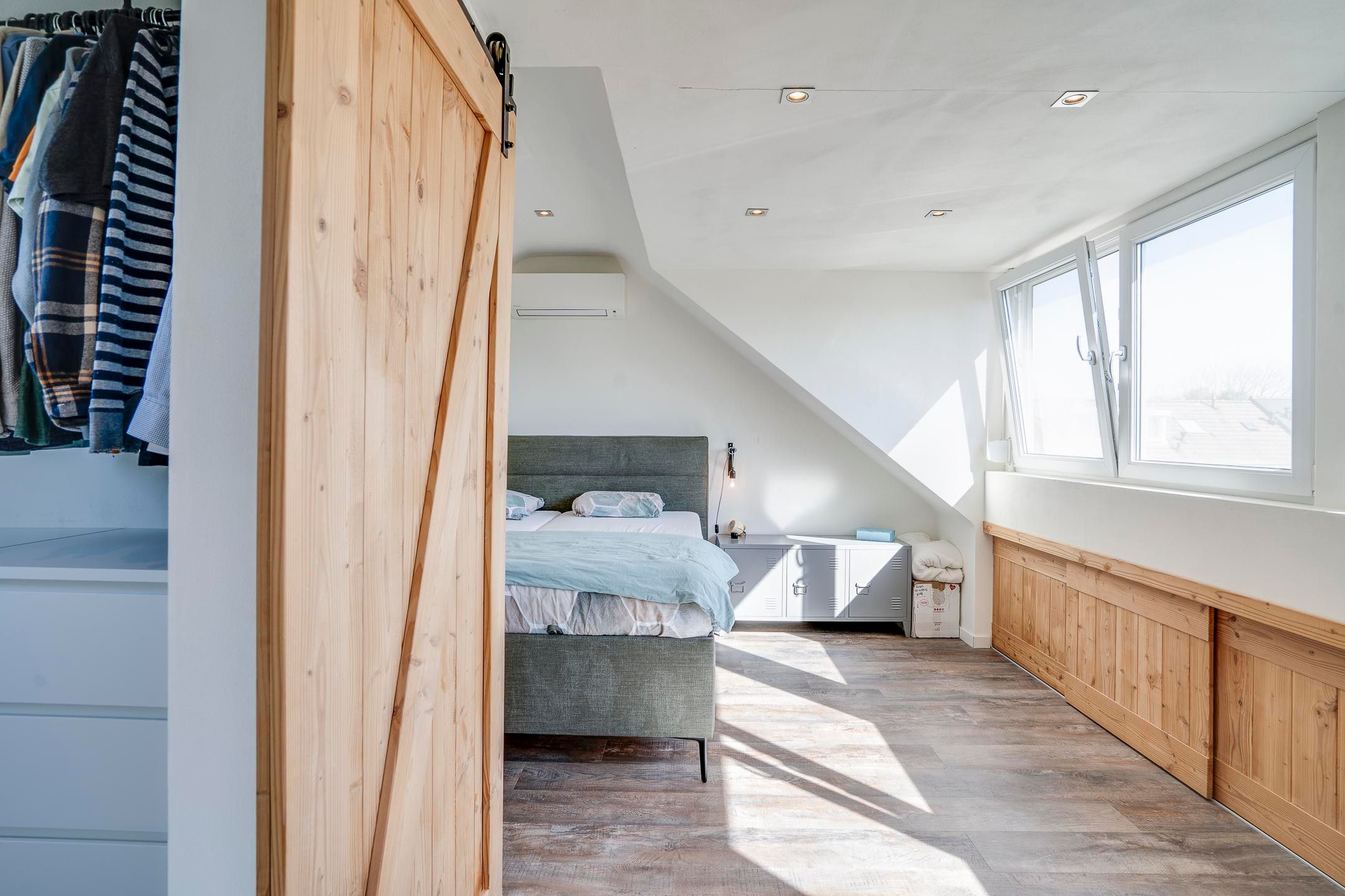 Foto 42 van van Hatzfeldtstraat 9