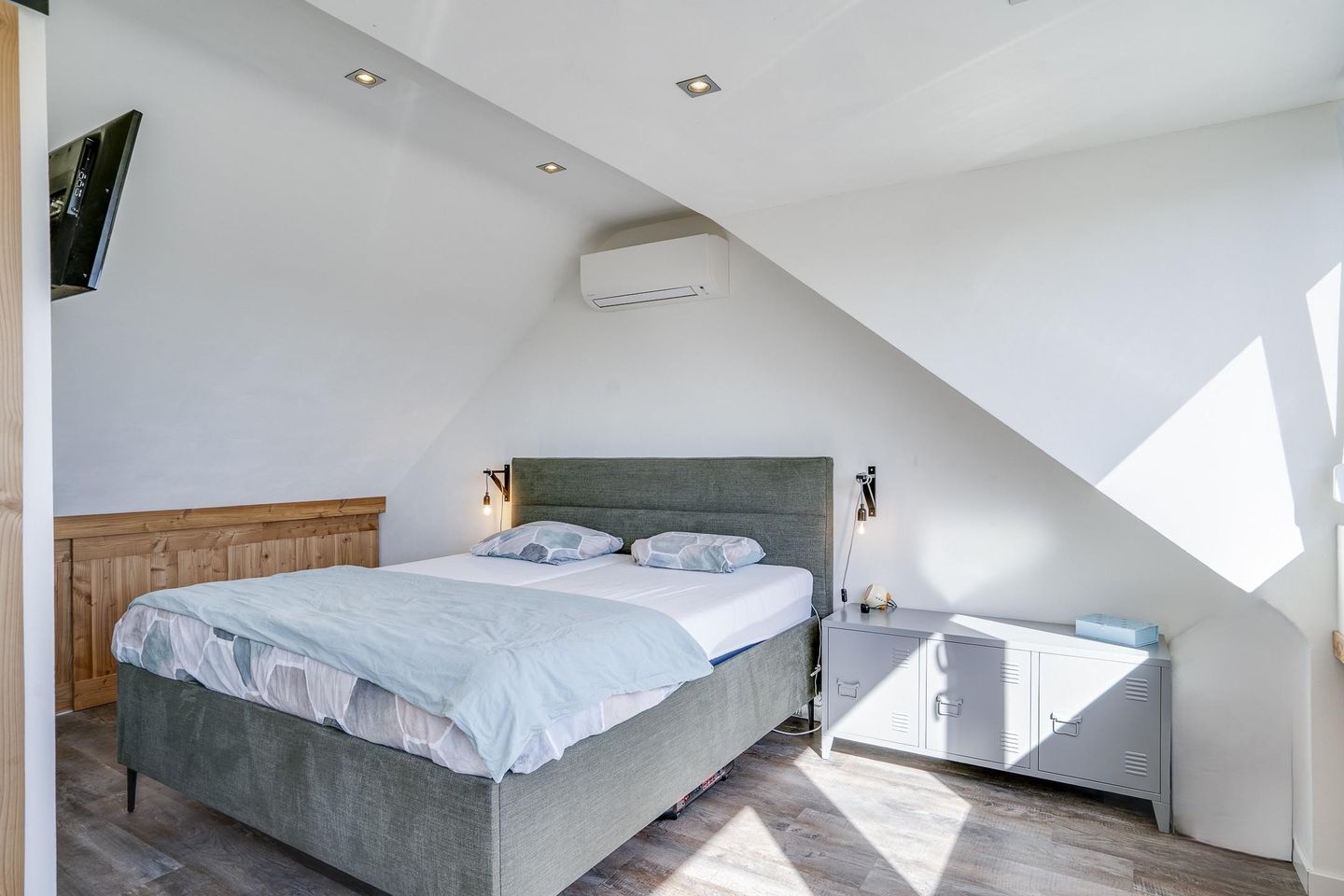 Foto 4 van van Hatzfeldtstraat 9