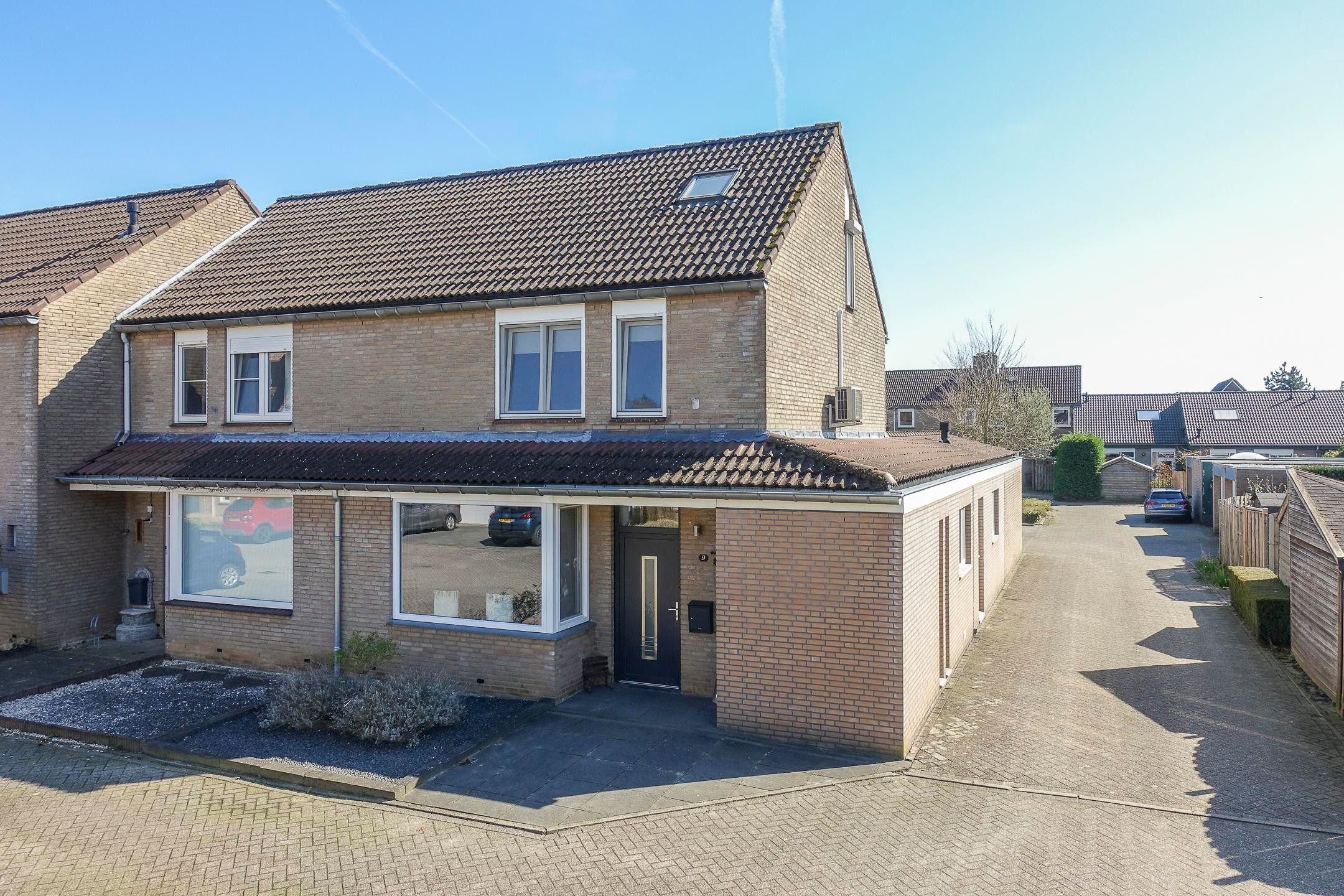 Foto 48 van van Hatzfeldtstraat 9