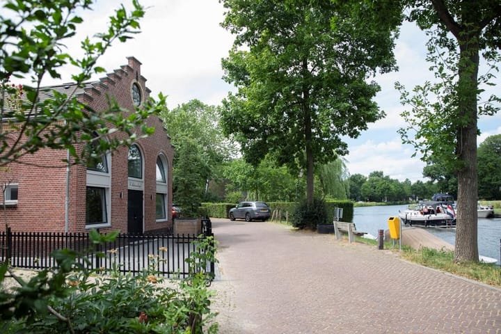 Photo 5 of Wilhelminaweg 7