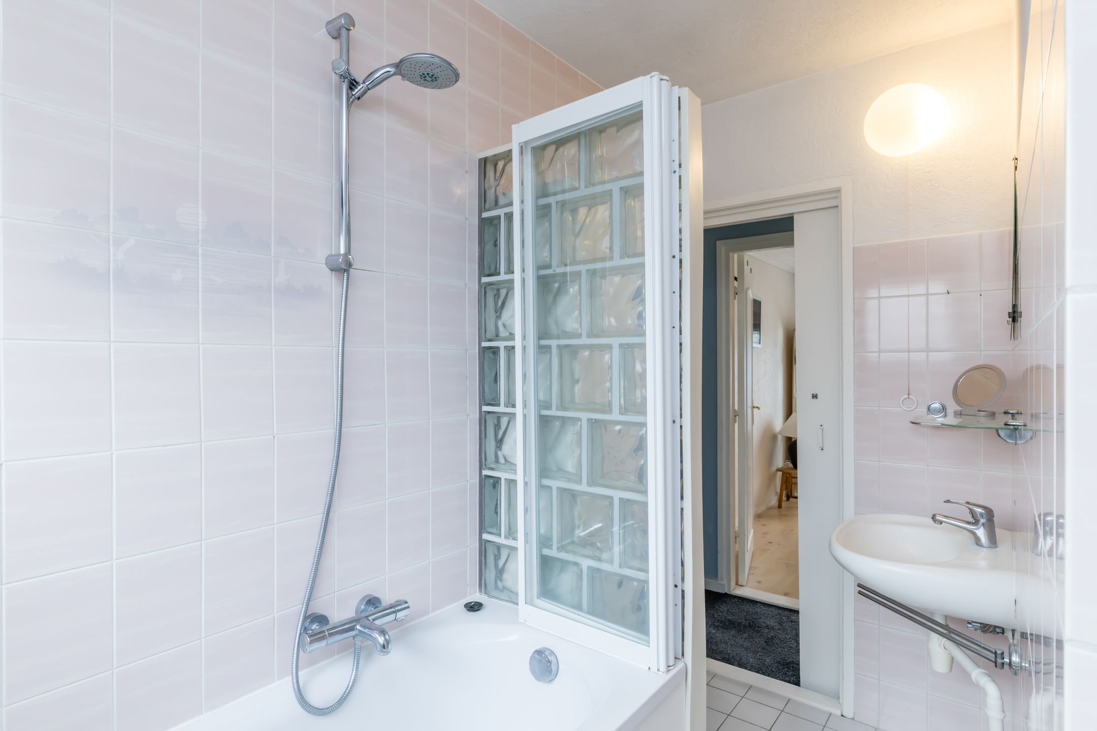 Photo 24 of Piet van Breemenstraat 7