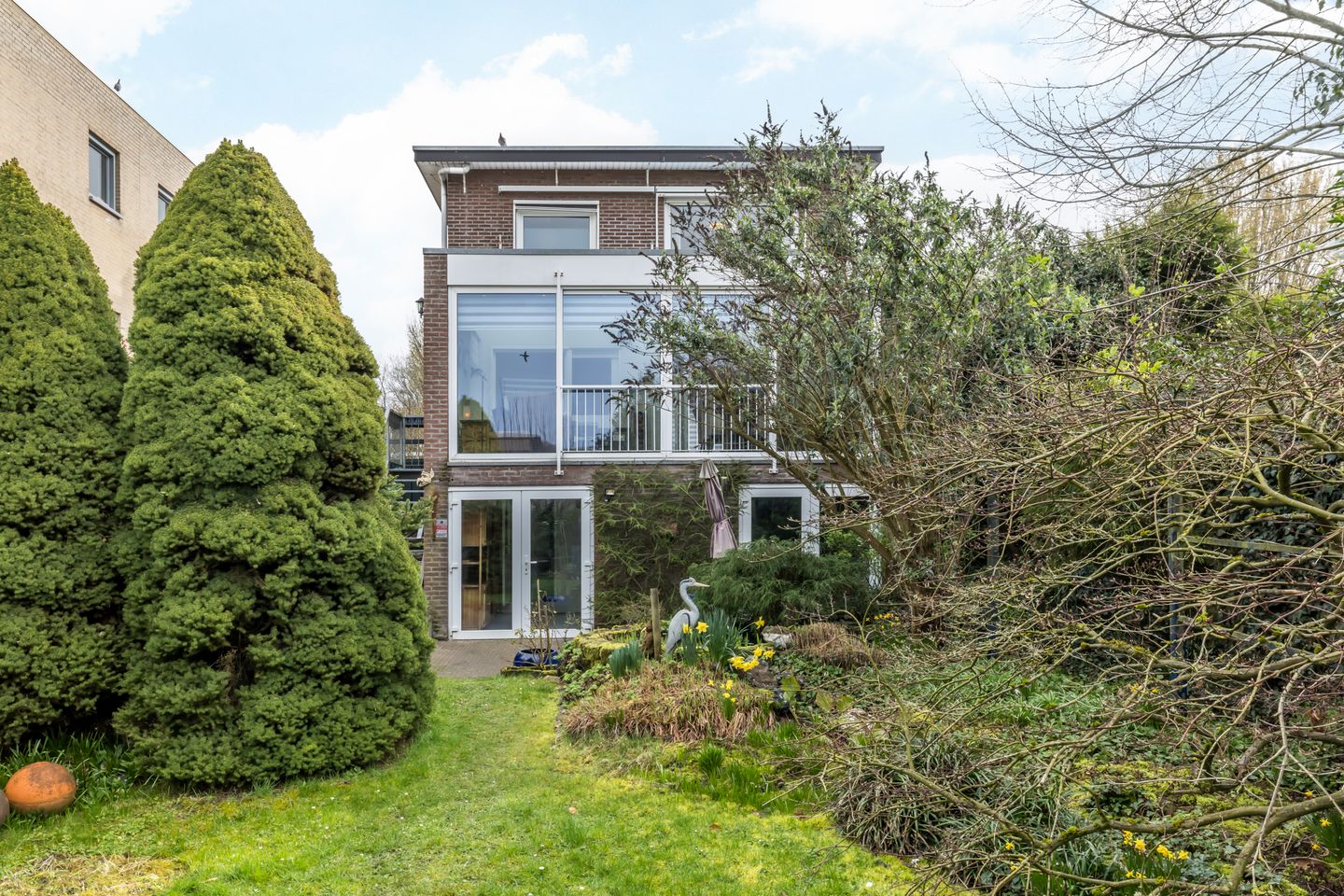 Photo 35 of Piet van Breemenstraat 7