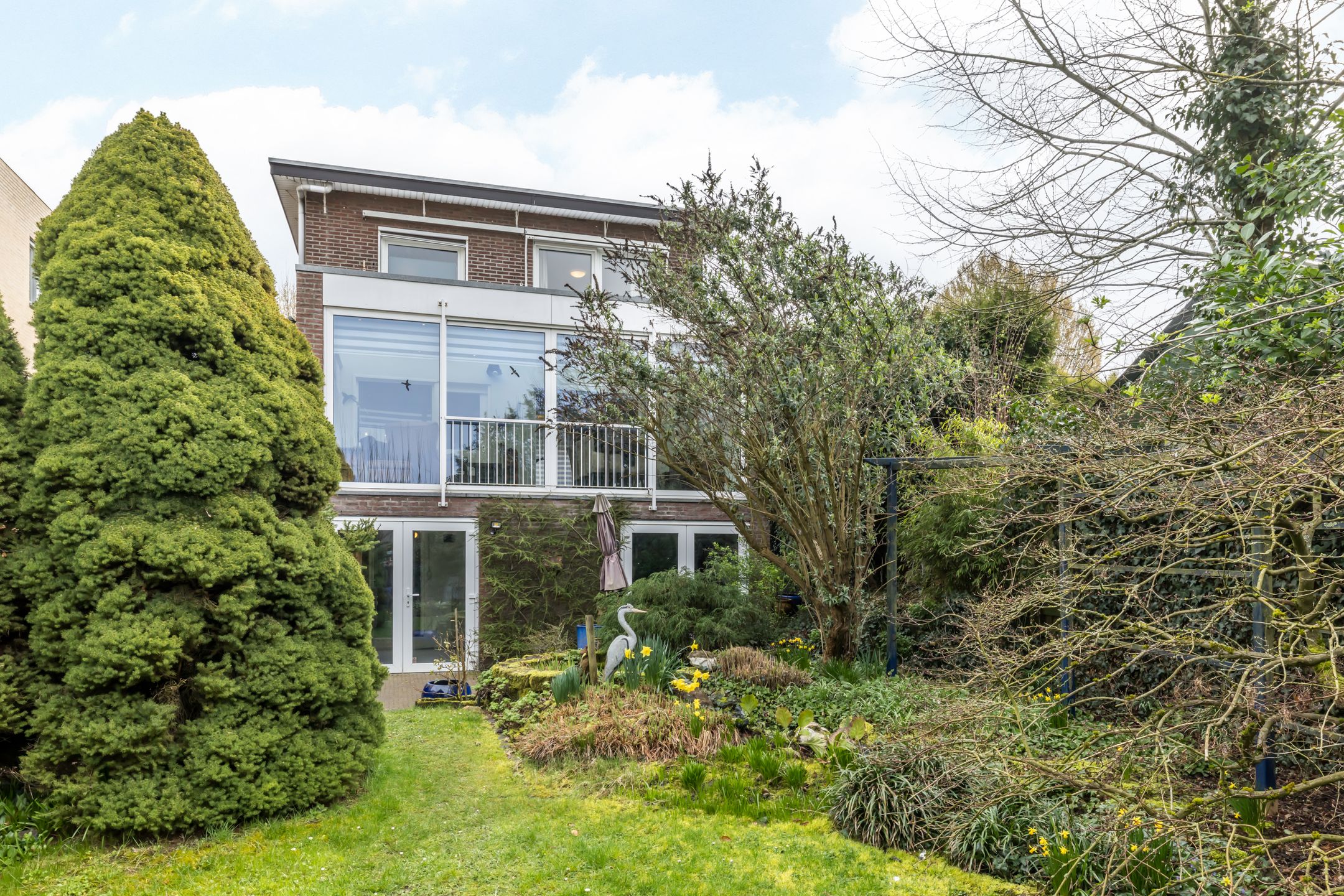 Photo 36 of Piet van Breemenstraat 7