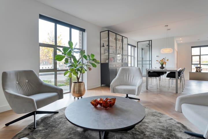 Tussenwoning te koop: Friesewal 41, Zwolle
