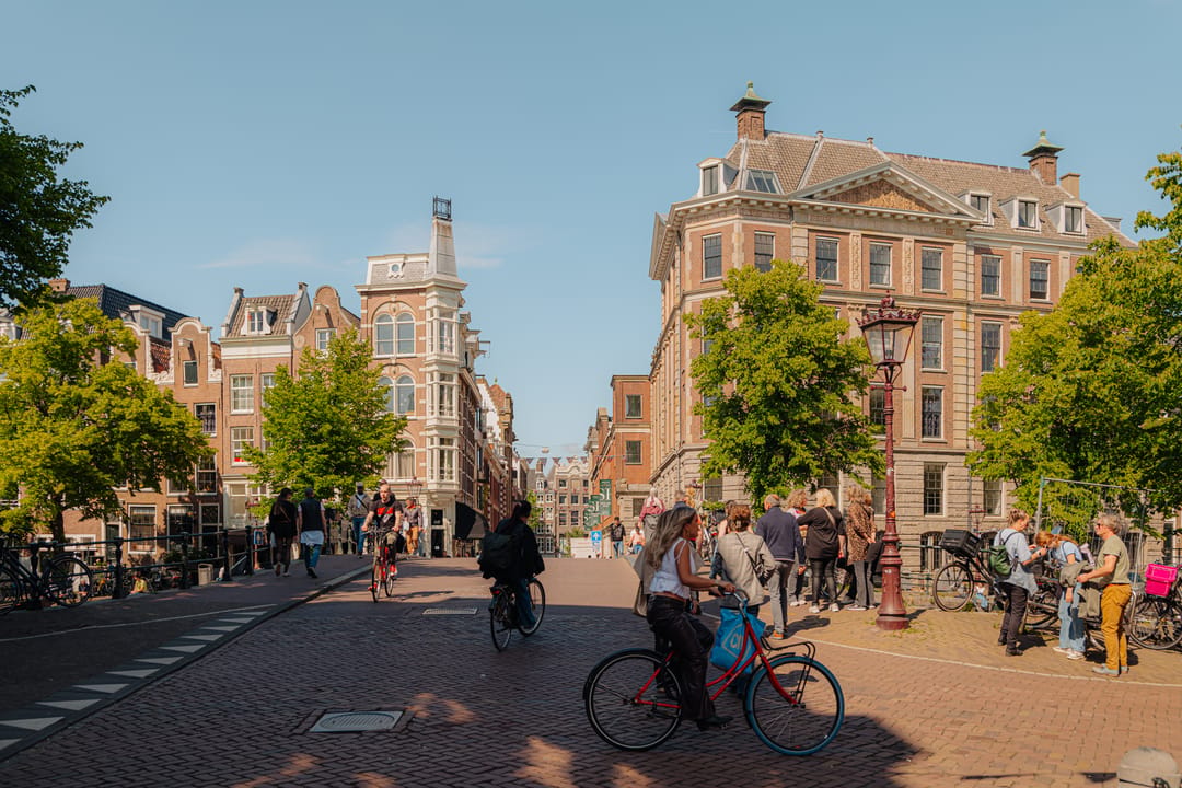 Charming Three-Story Upper House of 182 m² with Rooftop Terrace in Amsterdam — 27