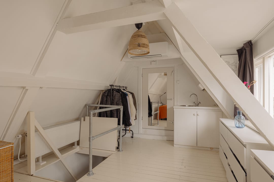 Charming Three-Story Upper House of 182 m² with Rooftop Terrace in Amsterdam — 22