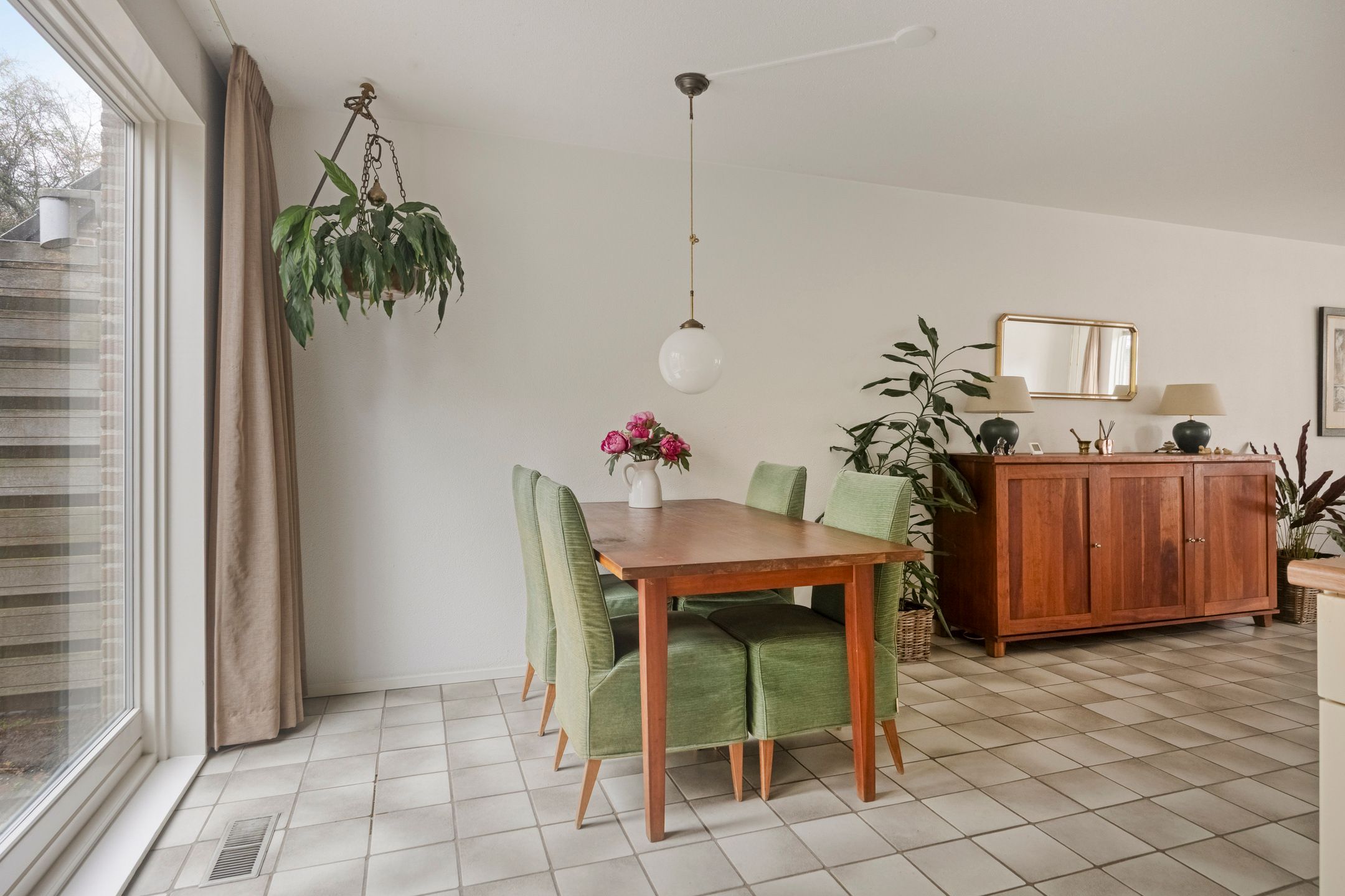 Foto 9 van Jeneverbesweg 5