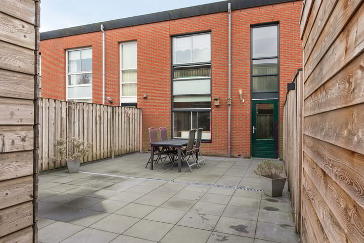 Photo 4 of Schaarsbergenstraat 9