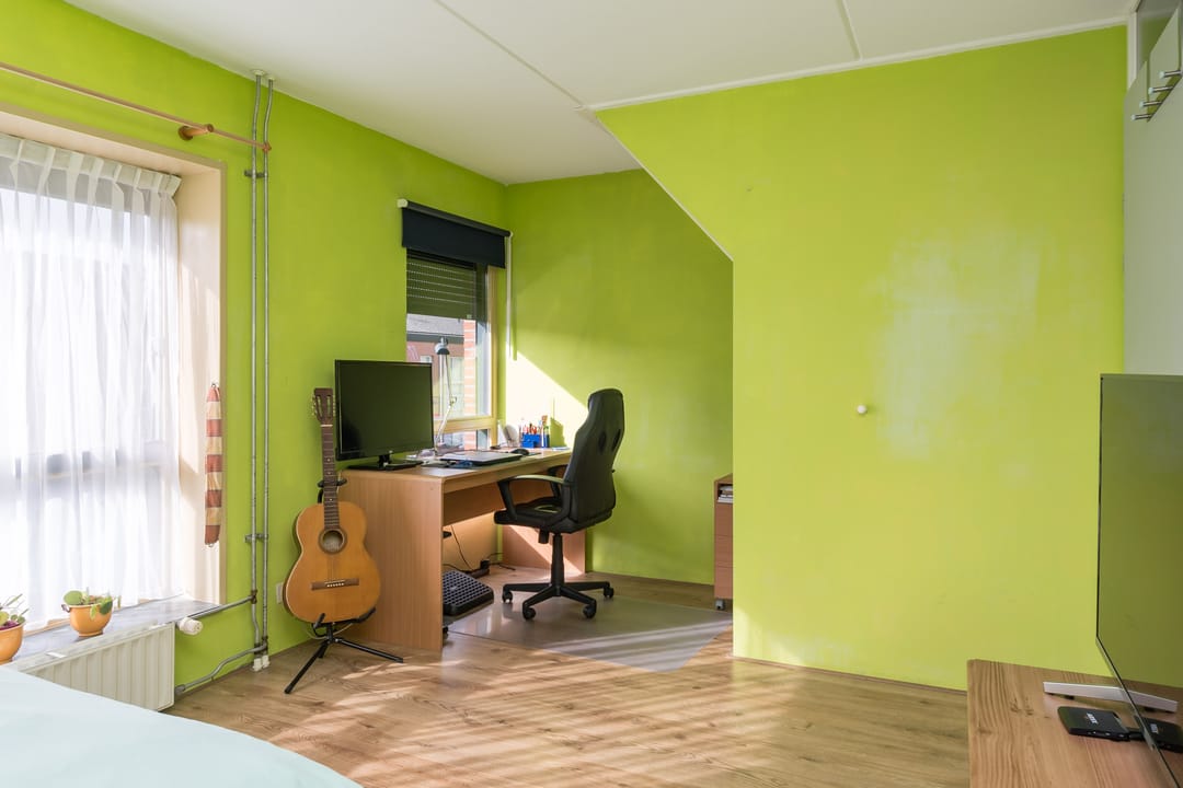 Spacious terraced house with garden and nature nearby — 22