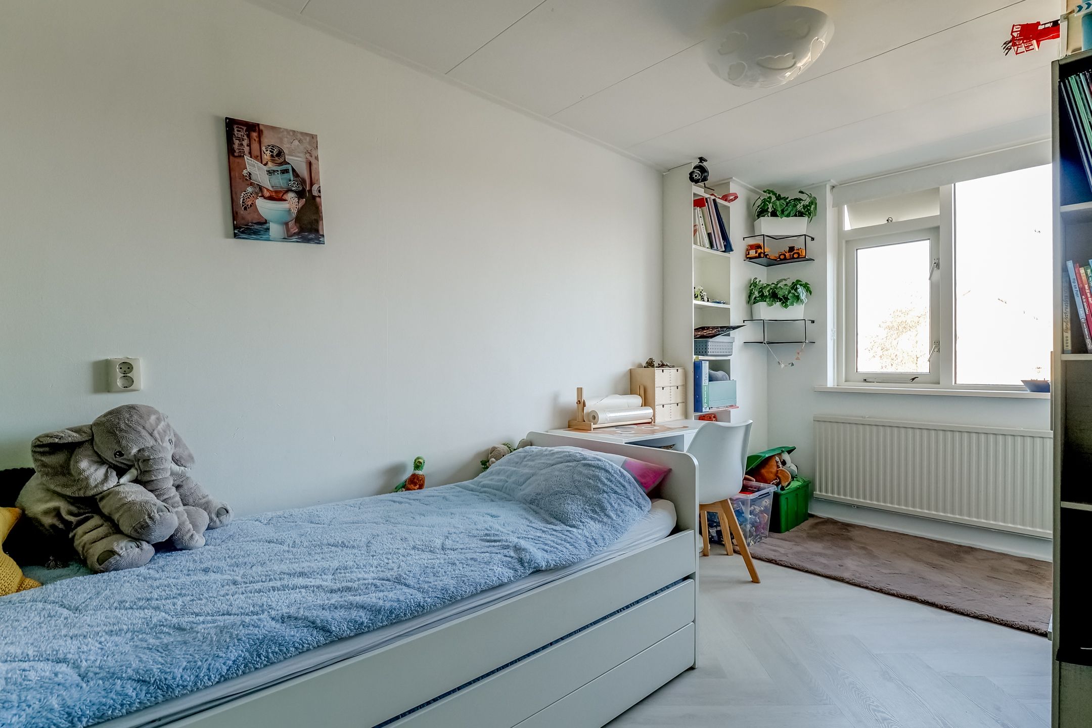 Photo 27 of Goudenregenstraat 15