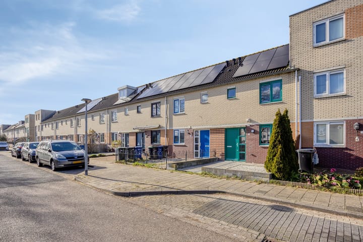 Foto 2 van Clare Lennartstraat 54