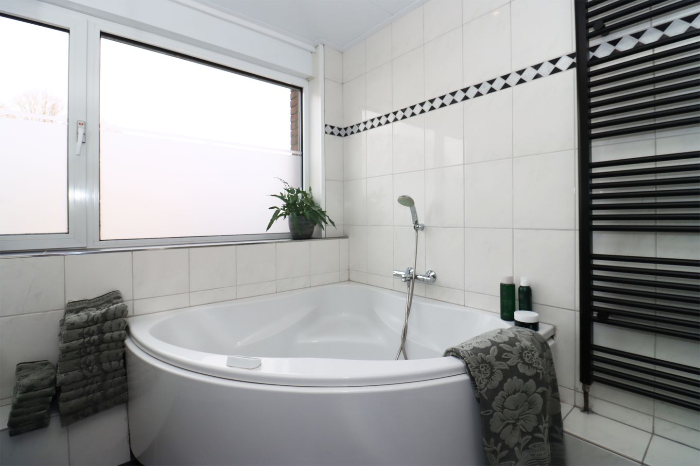 Photo 25 of Gerard Douweg 22