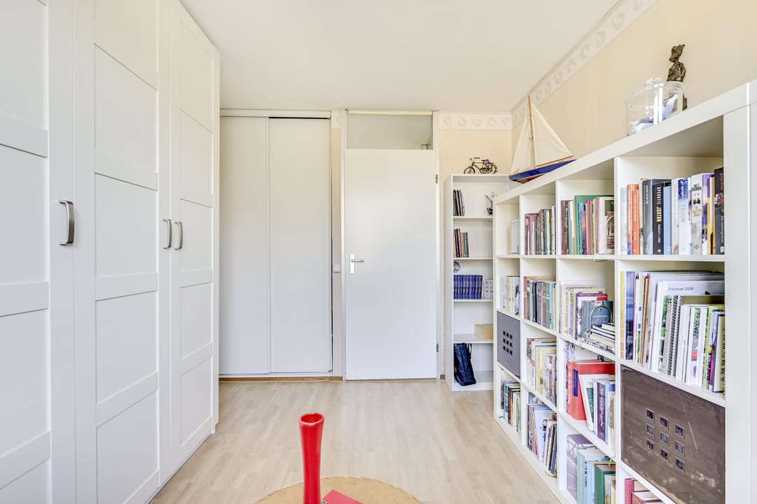 Spacious end house with 4 bedrooms and solar panels in Maarssen-Broek — 41