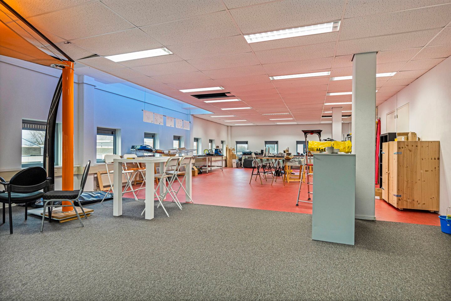 View photo 2 of Productieweg 8