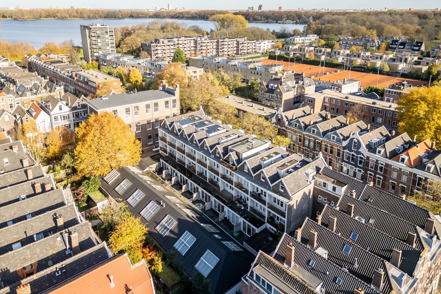 Photo 5 of IJsclubstraat 23-A03